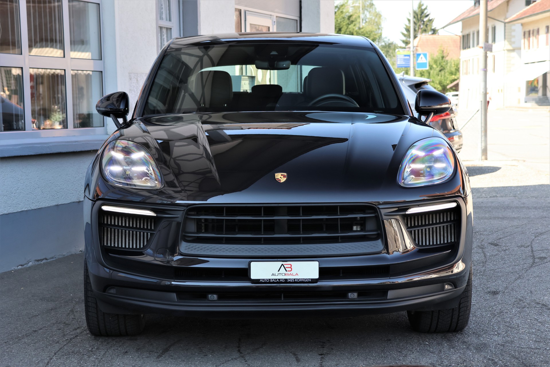 PORSCHE Macan S PDK (CH) 380PS-showroom-element-1