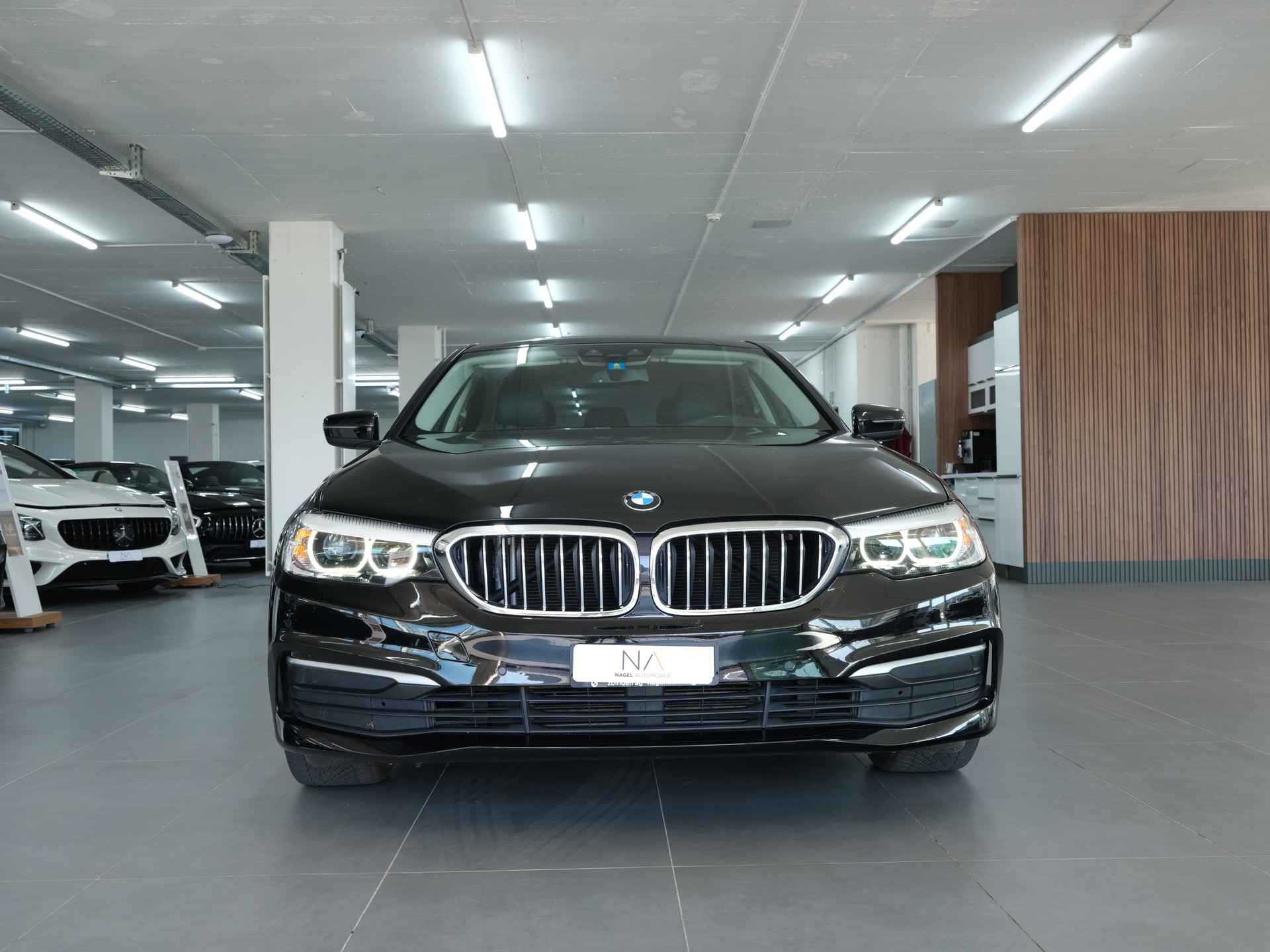 BMW 520d xDrive Sport Line Steptronic *Rückfahrkamera* *Sitzheizung* *M-Paket*-image-9