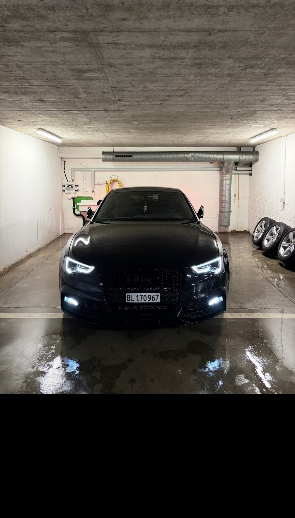 AUDI 2.0 TDI quattro S-Tronic
