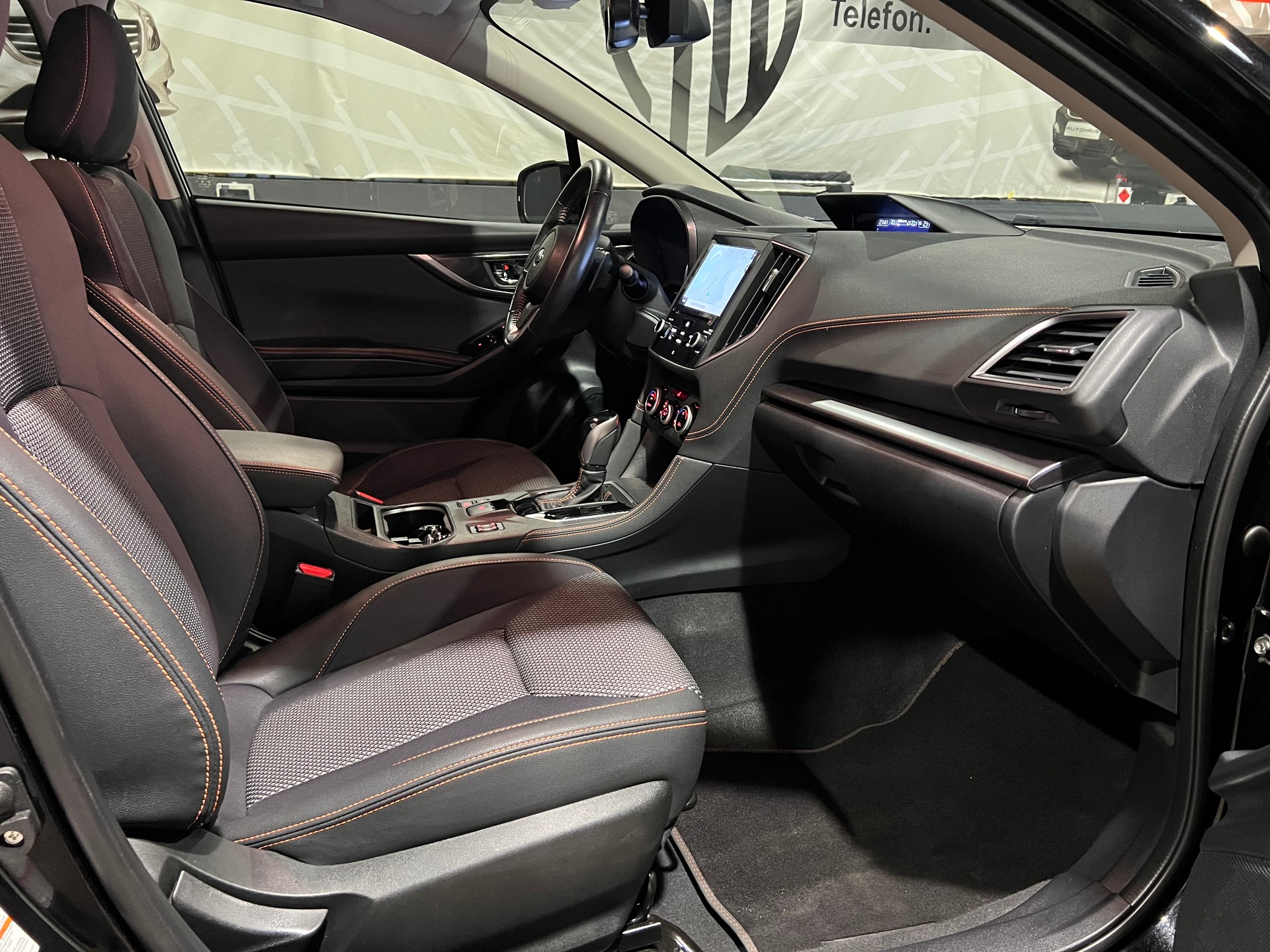 SUBARU XV 2.0 Swiss Plus AWD Lineartronic-image-12