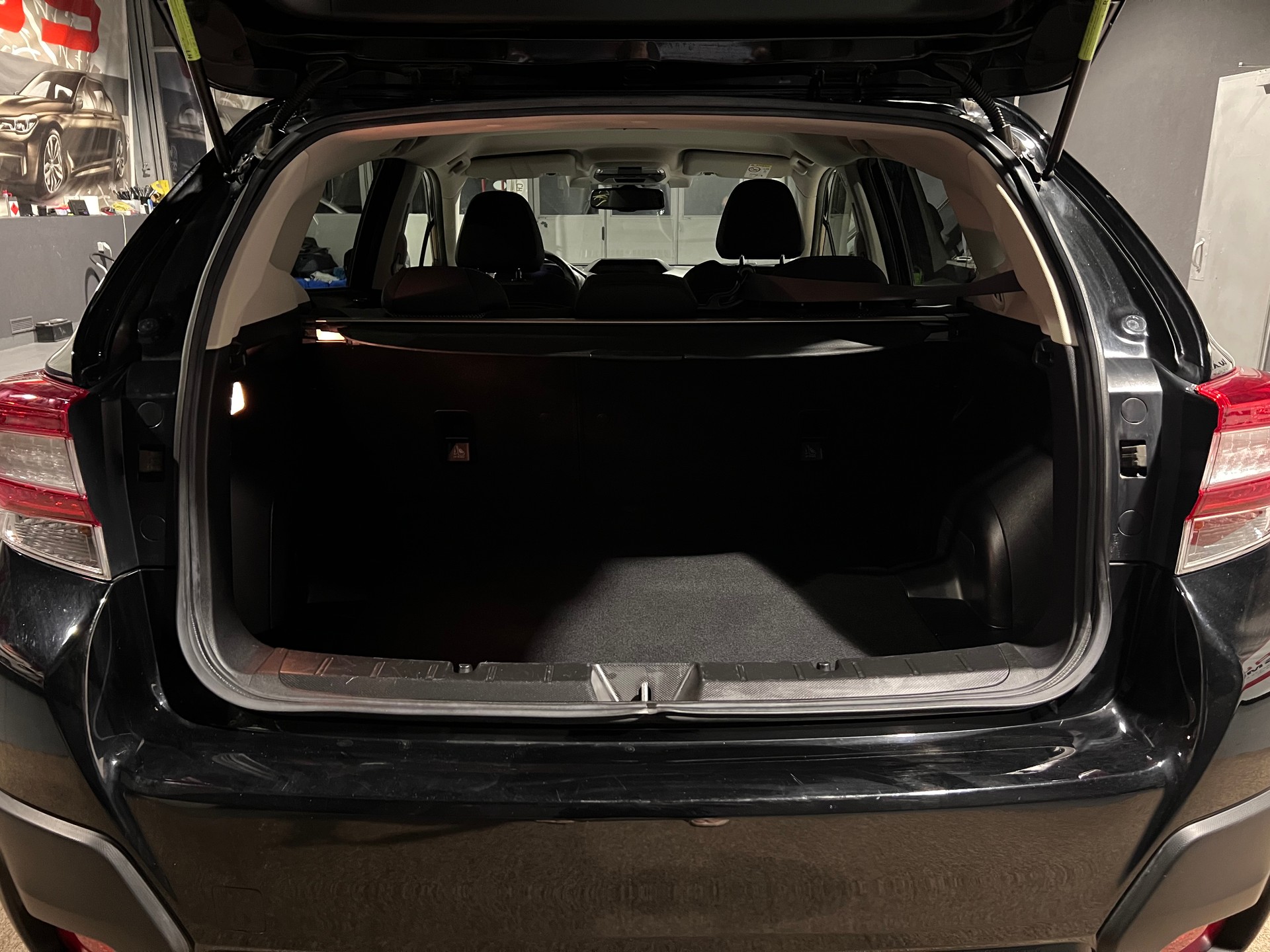 SUBARU XV 2.0 Swiss Plus AWD Lineartronic-image-4