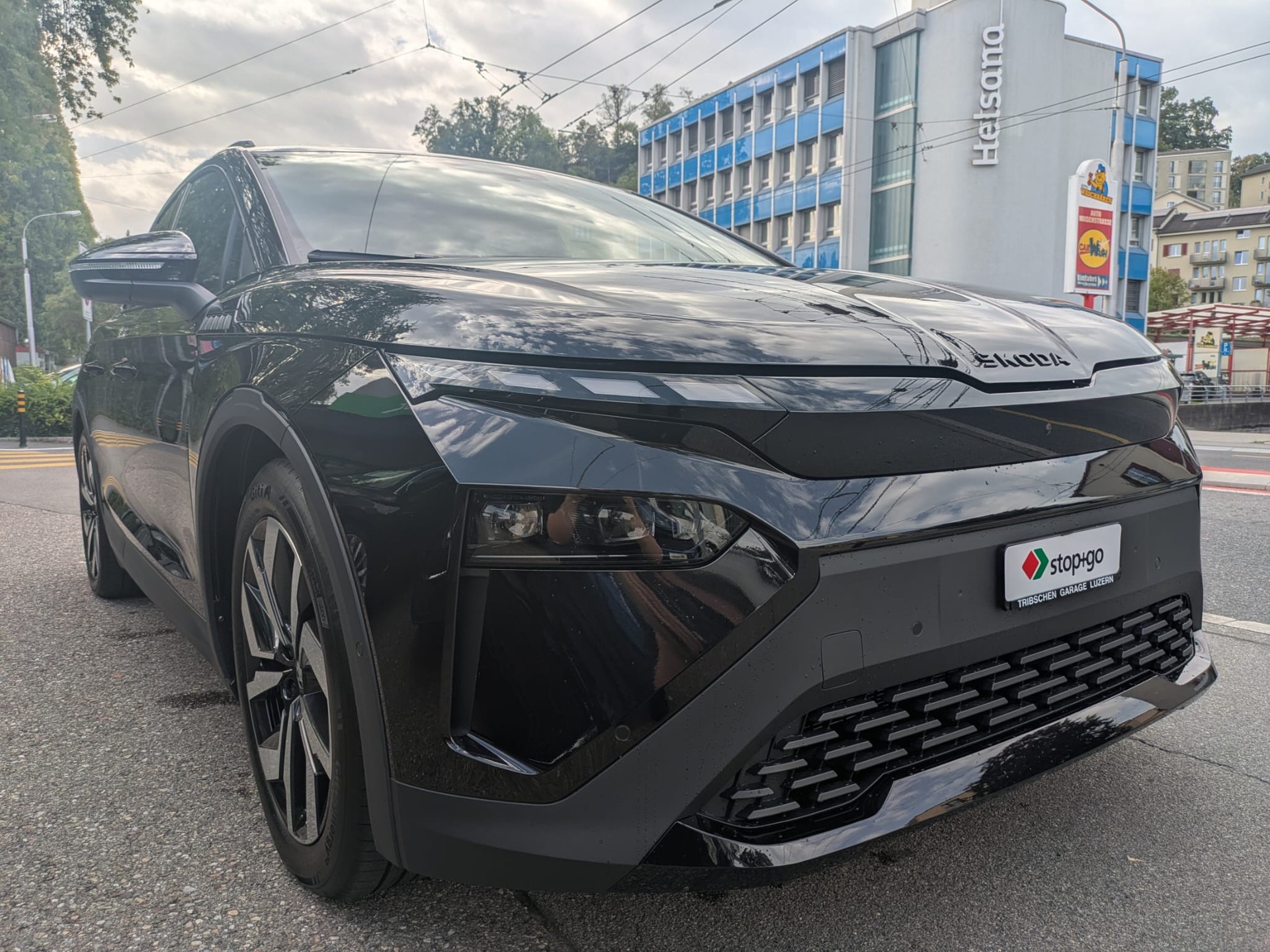 SKODA Elroq 85x Sportline 4x4-showroom-element-1