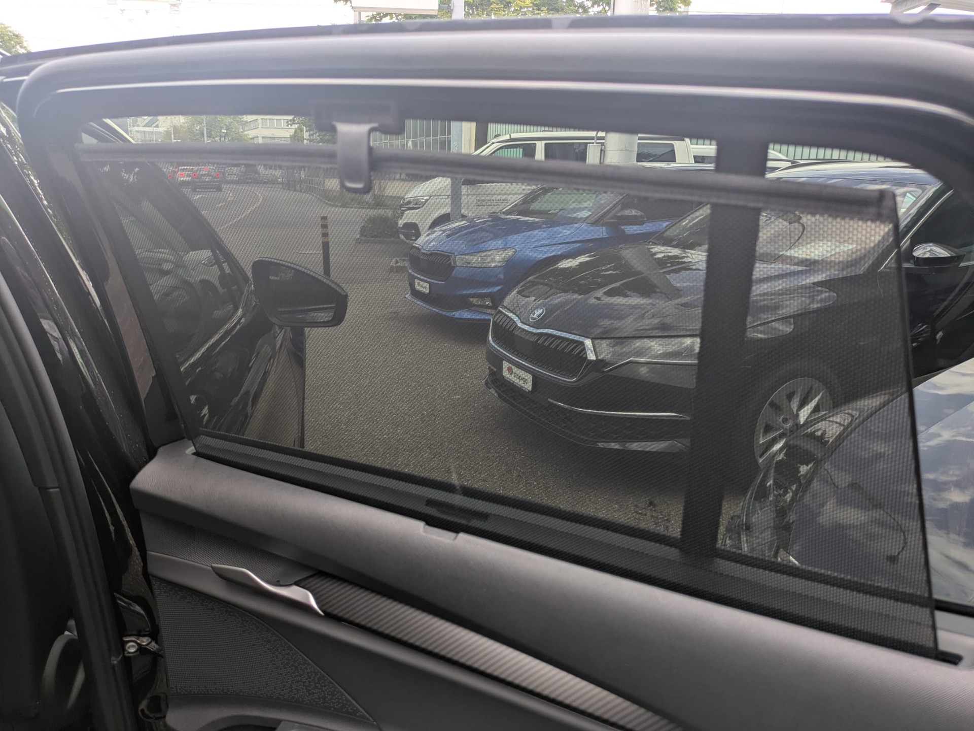 SKODA Elroq 85x Sportline 4x4-image-15