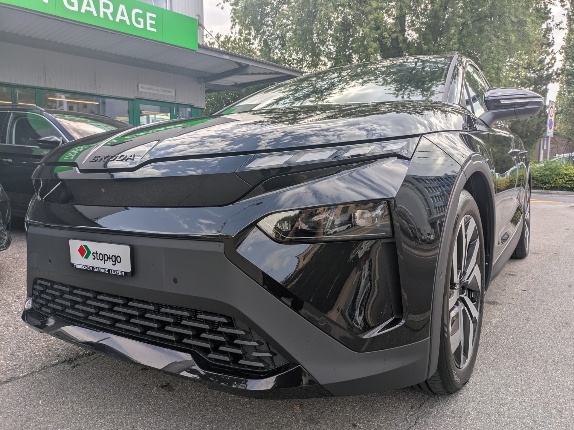SKODA Elroq 85x Sportline 4x4