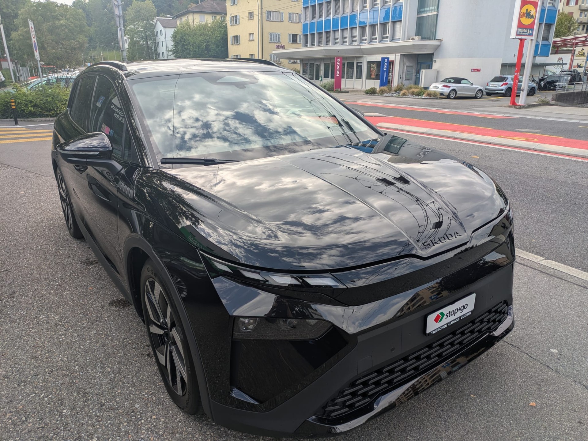 SKODA Elroq 85x Sportline 4x4-showroom-element-3