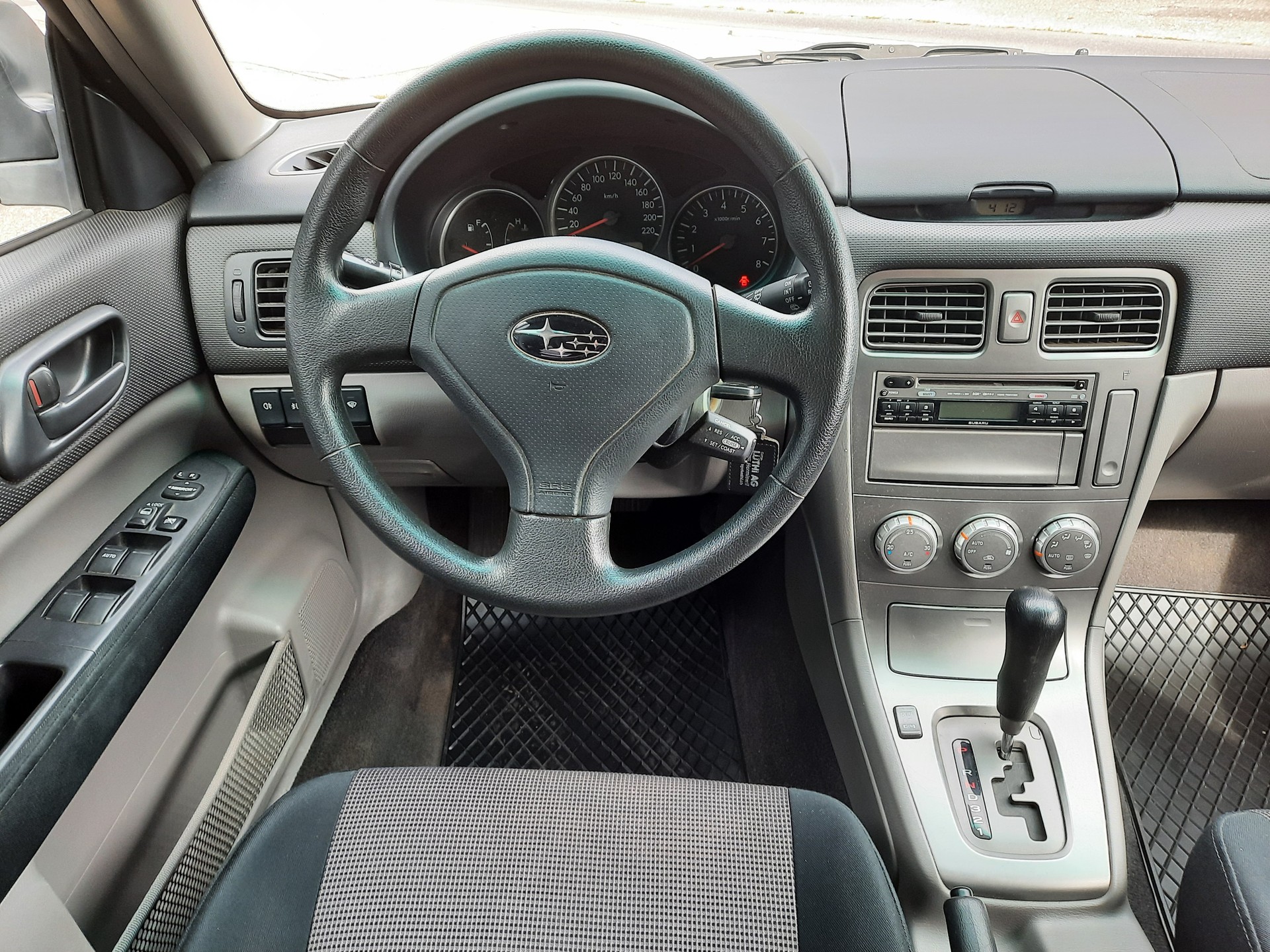 SUBARU Forester 2.0X (Swiss)-image-9