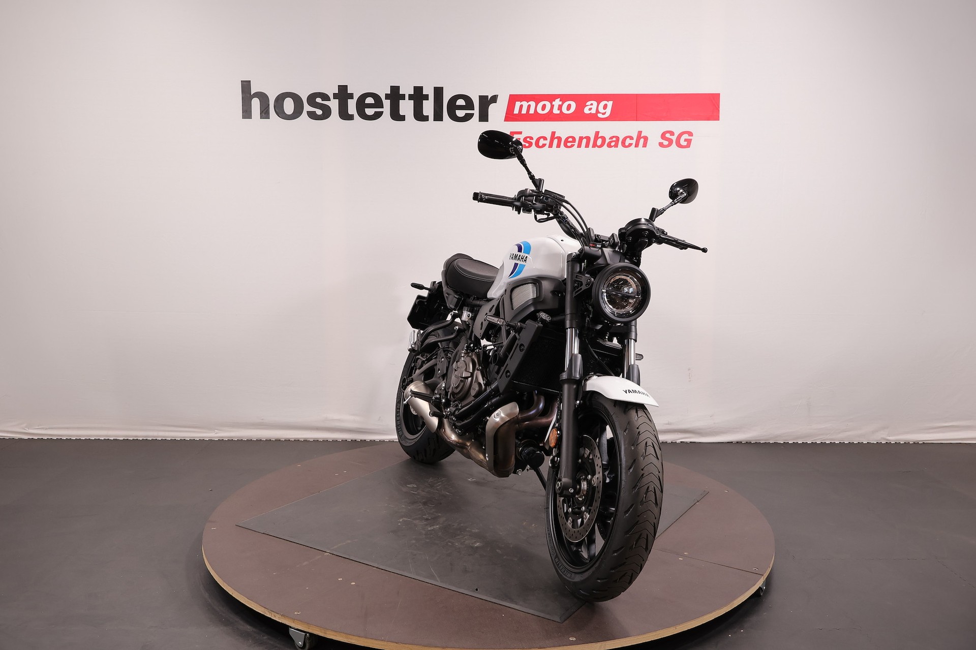 YAMAHA XSR 700