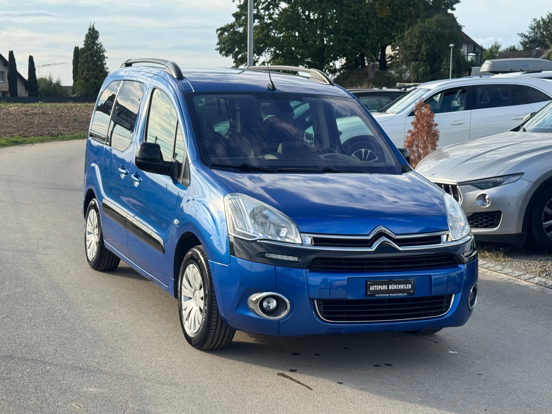 CITROEN Berlingo 1.6 16V Exclusive-image-1