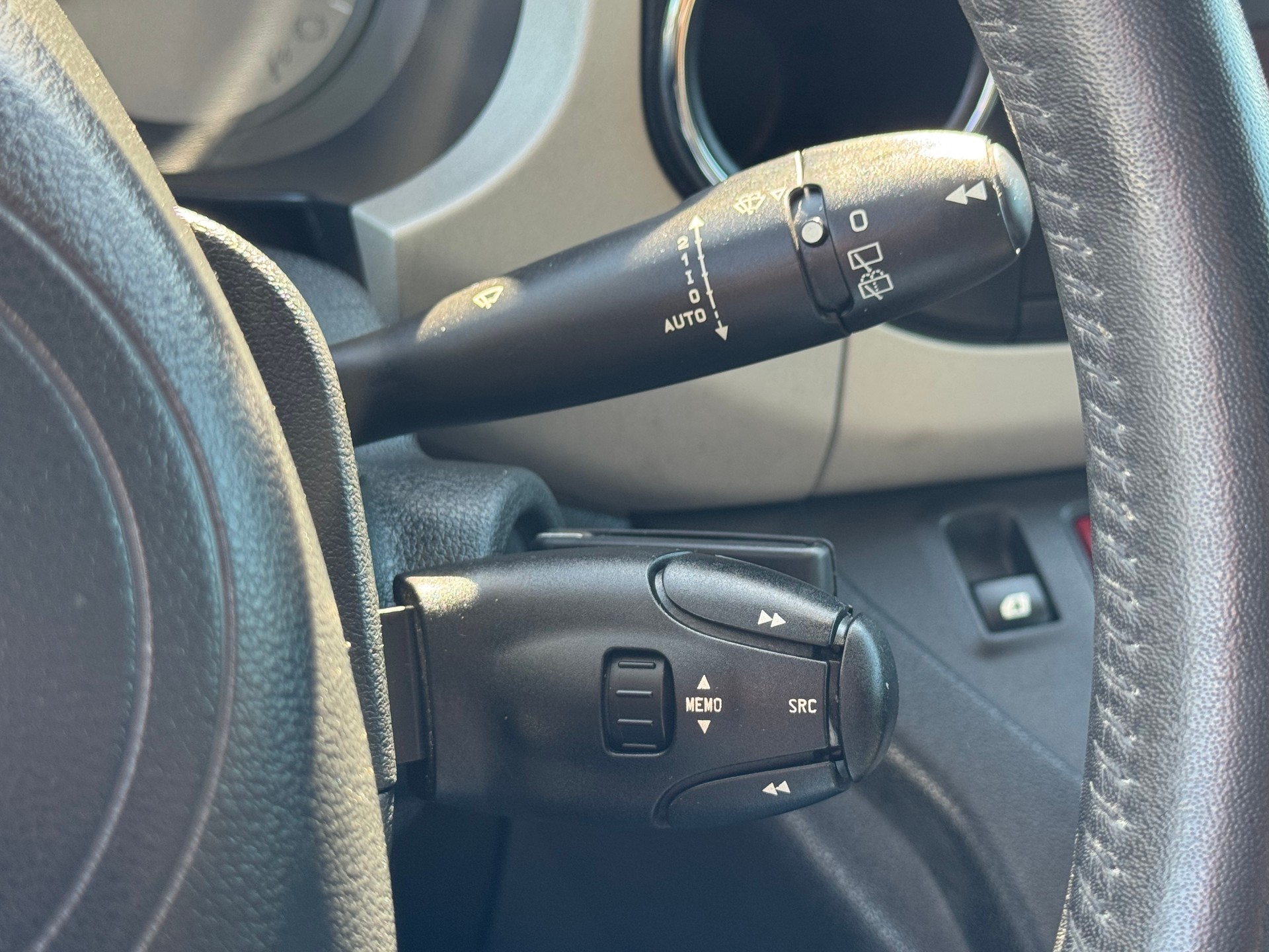 CITROEN Berlingo 1.6 16V Exclusive-image-13
