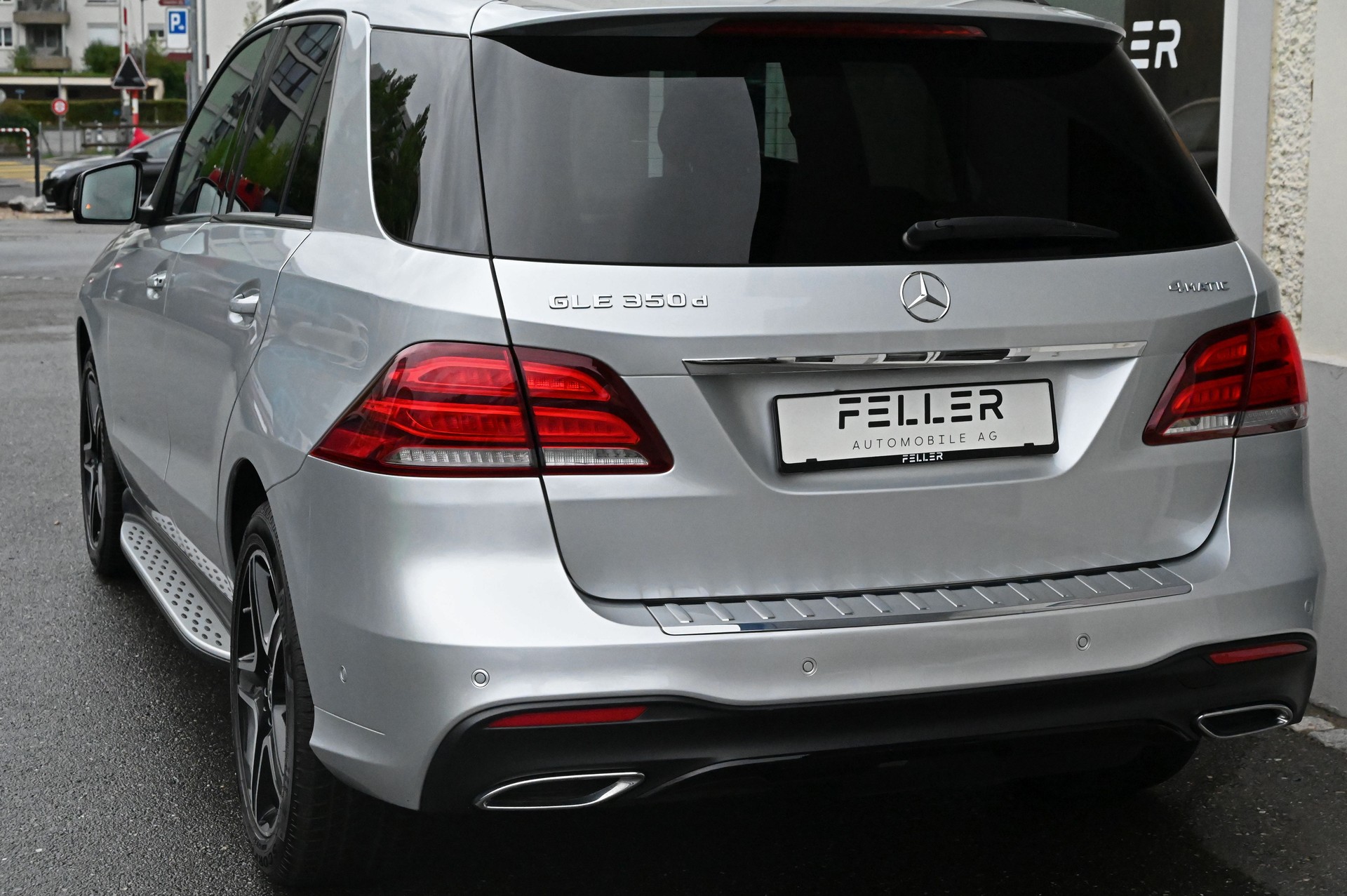 MERCEDES-BENZ GLE 350 d 4Matic 9G-Tronic-image-6