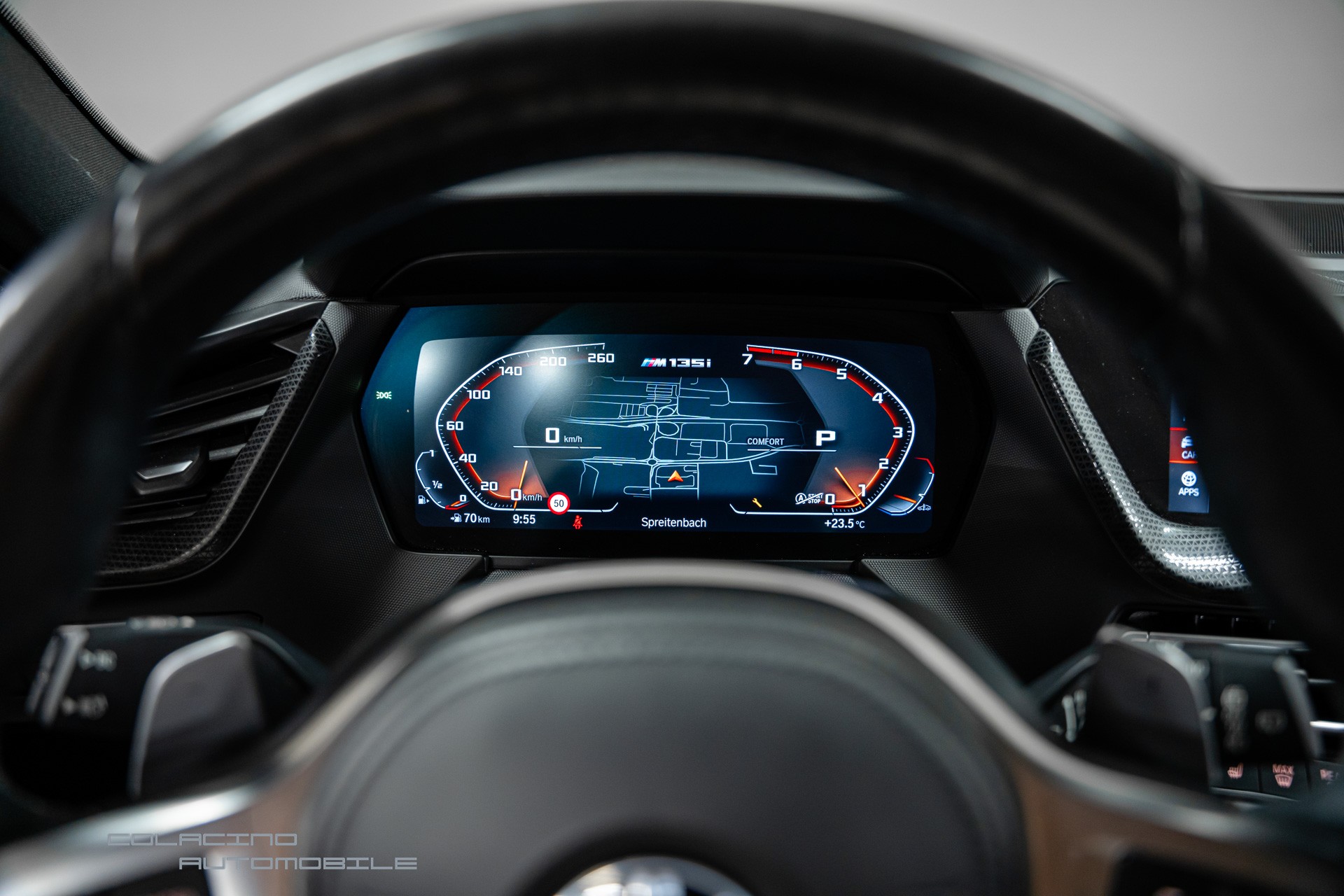 BMW M135i xDrive Steptronic-image-21
