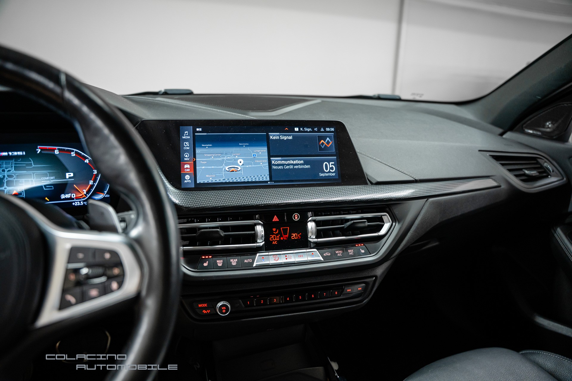 BMW M135i xDrive Steptronic-image-22