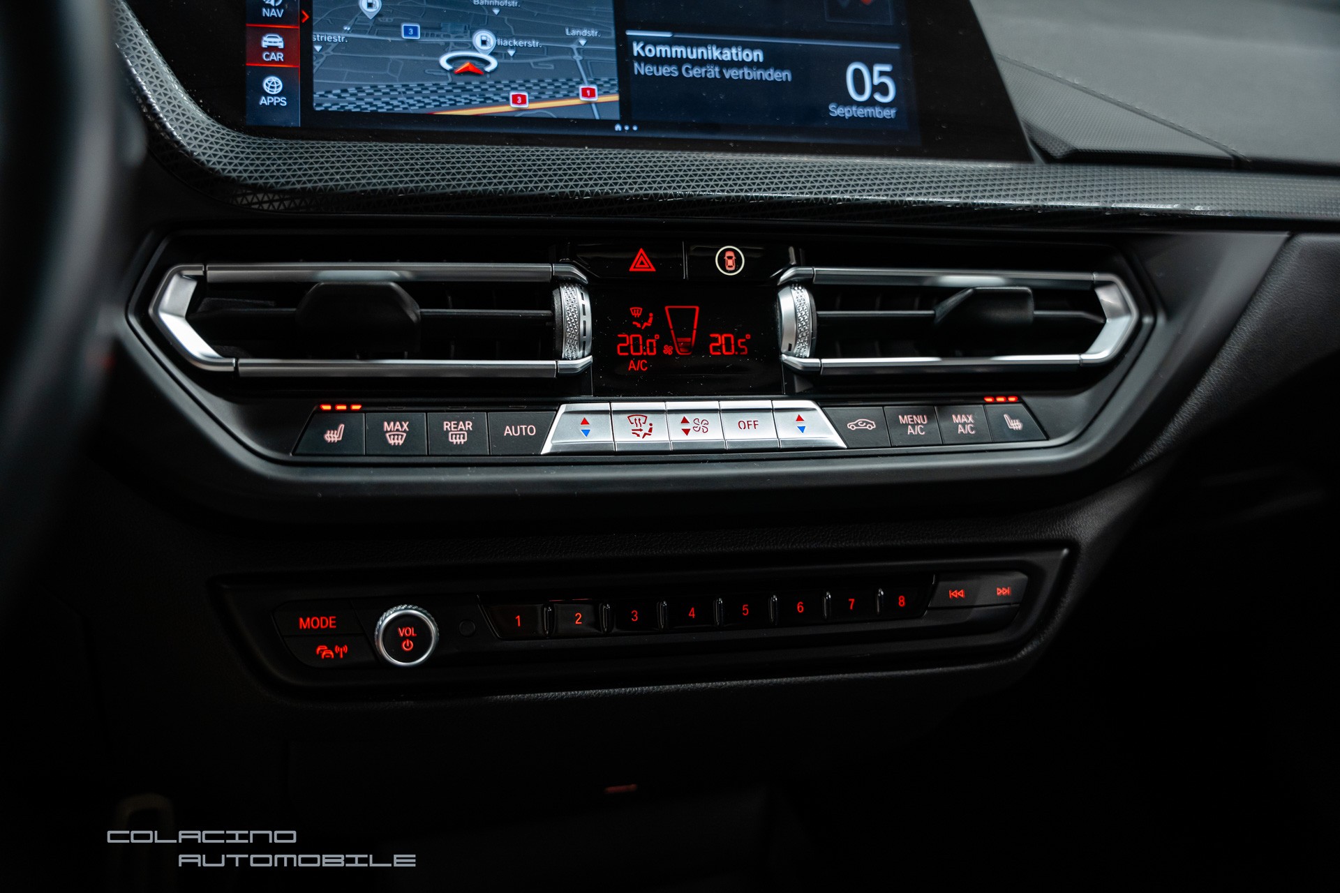 BMW M135i xDrive Steptronic-image-25
