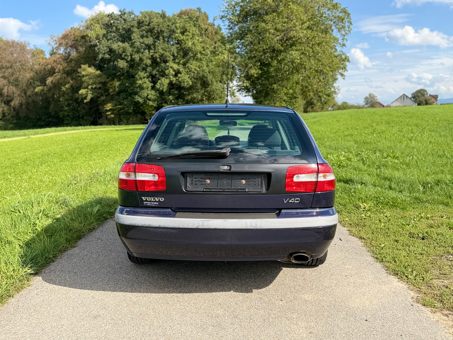 VOLVO V40 2.0T Special/Dynamic Edition-image-5