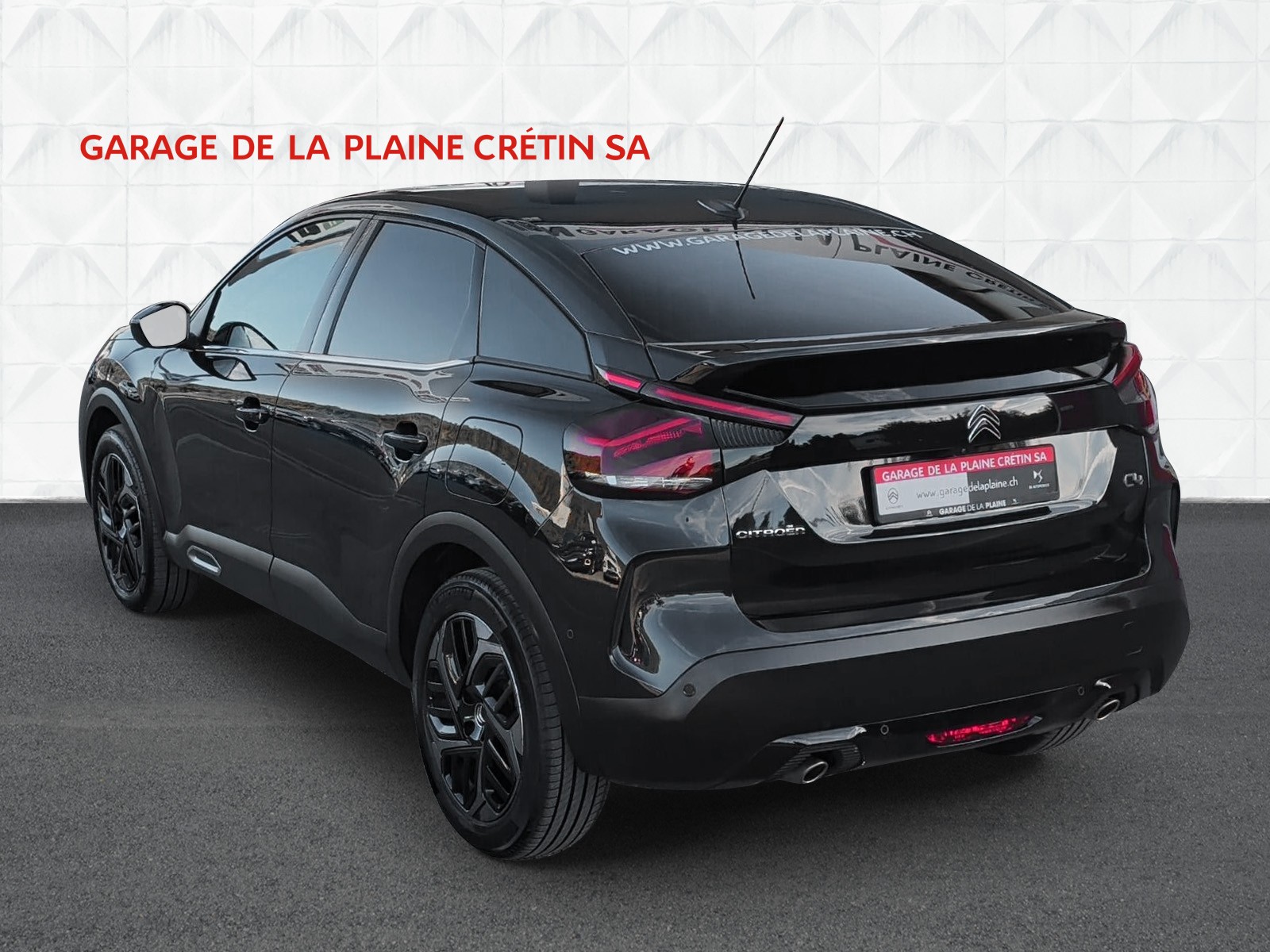 CITROEN C4 Shine EAT8-showroom-element-2