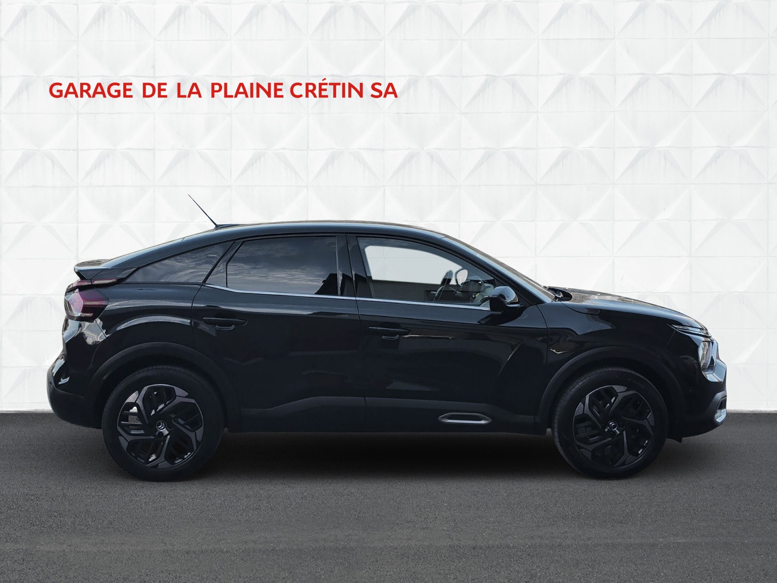 CITROEN C4 Shine EAT8-showroom-element-1