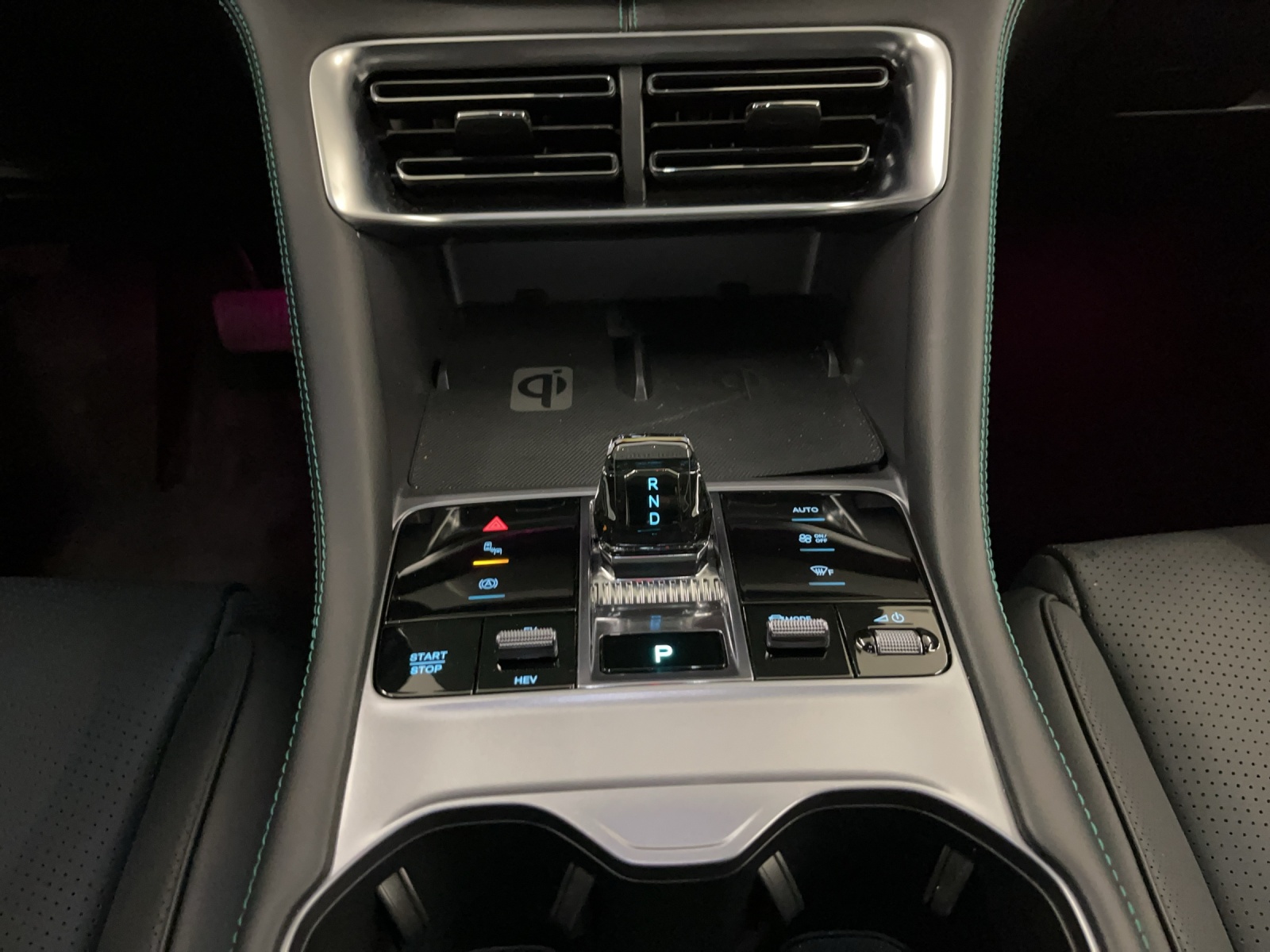 BYD Seal U DM-i Design AWD-image-11