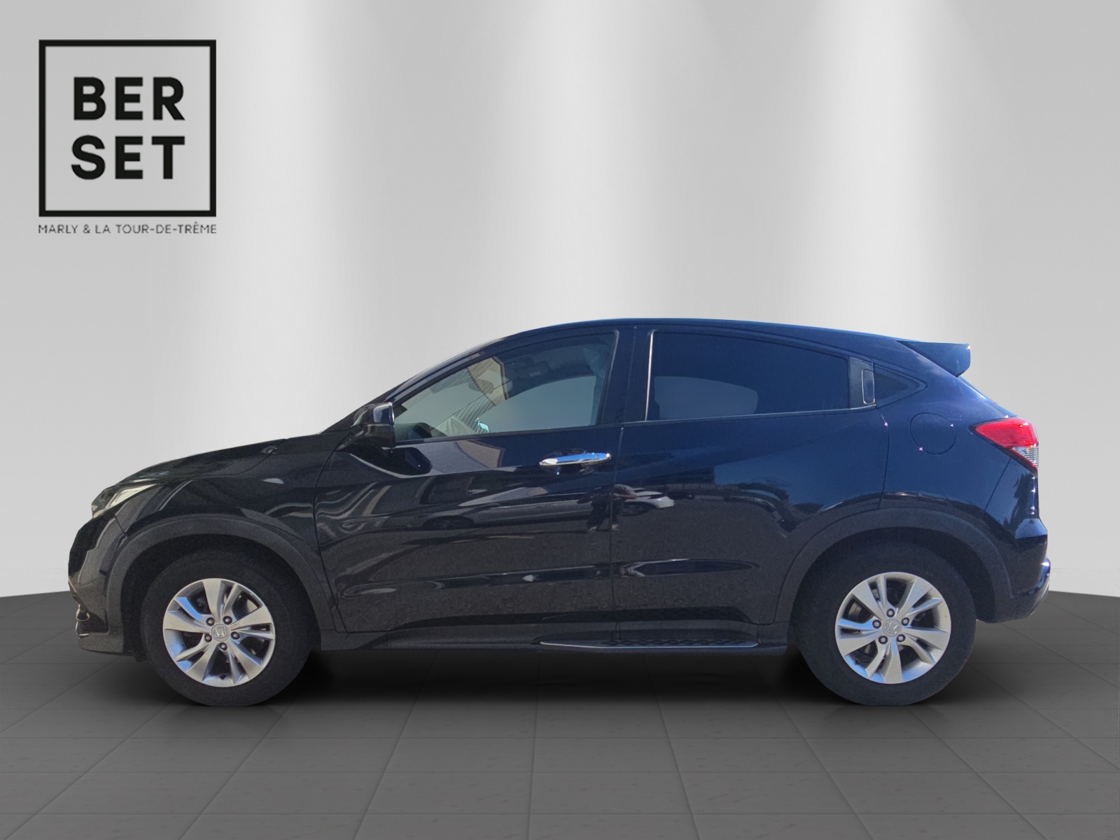 HONDA HR-V 1.5i-VTEC Elegance-showroom-element-1