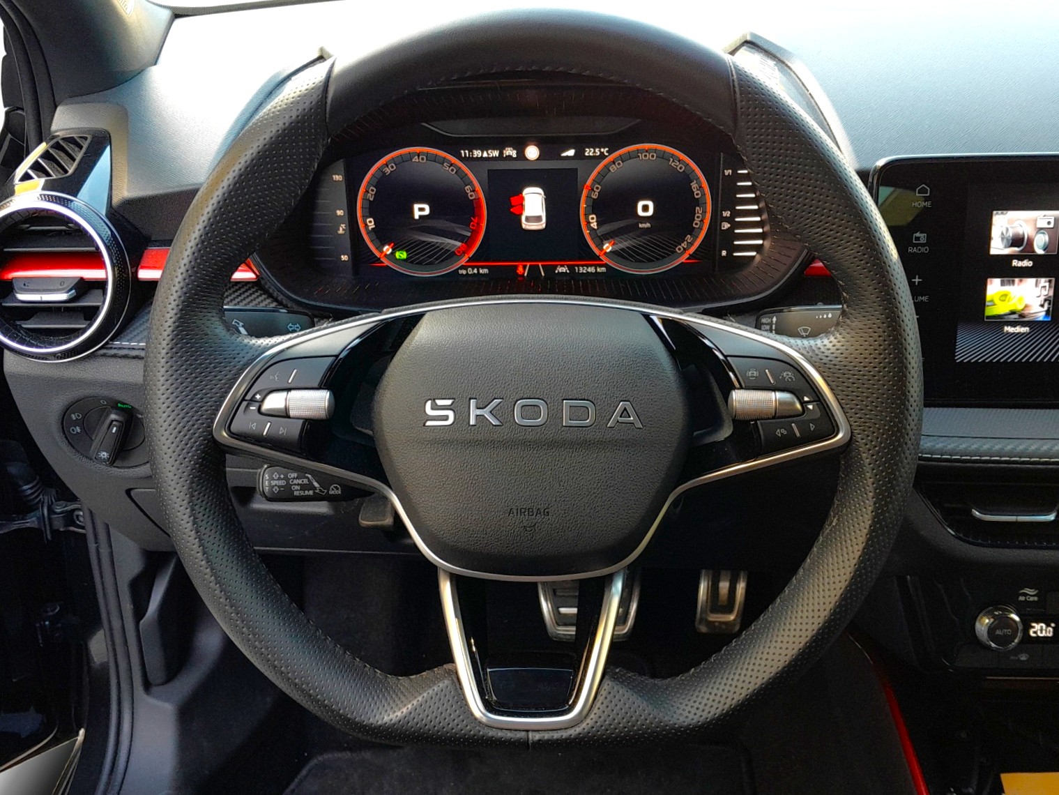 SKODA Fabia 1.5 TSI Monte Carlo DSG-image-9
