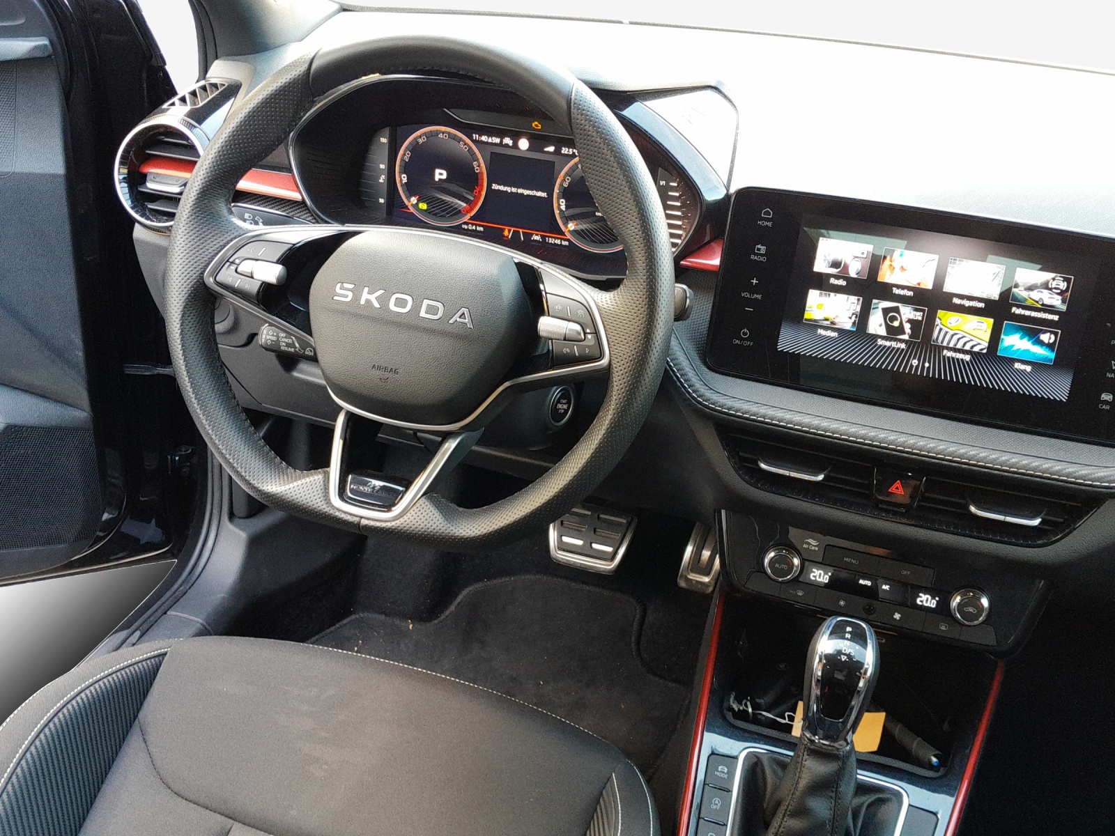 SKODA Fabia 1.5 TSI Monte Carlo DSG-image-8