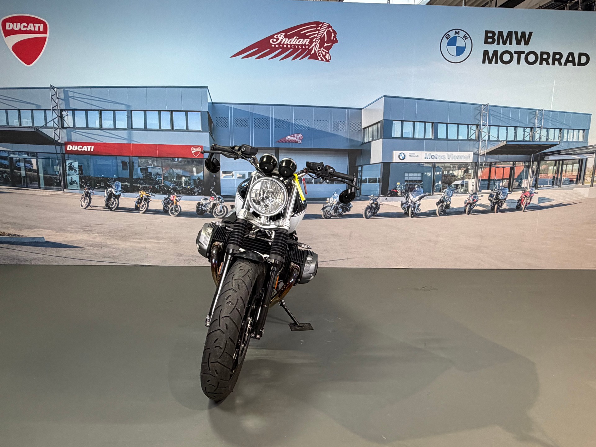 BMW R nineT Scrambler ABS option 719-showroom-element-1