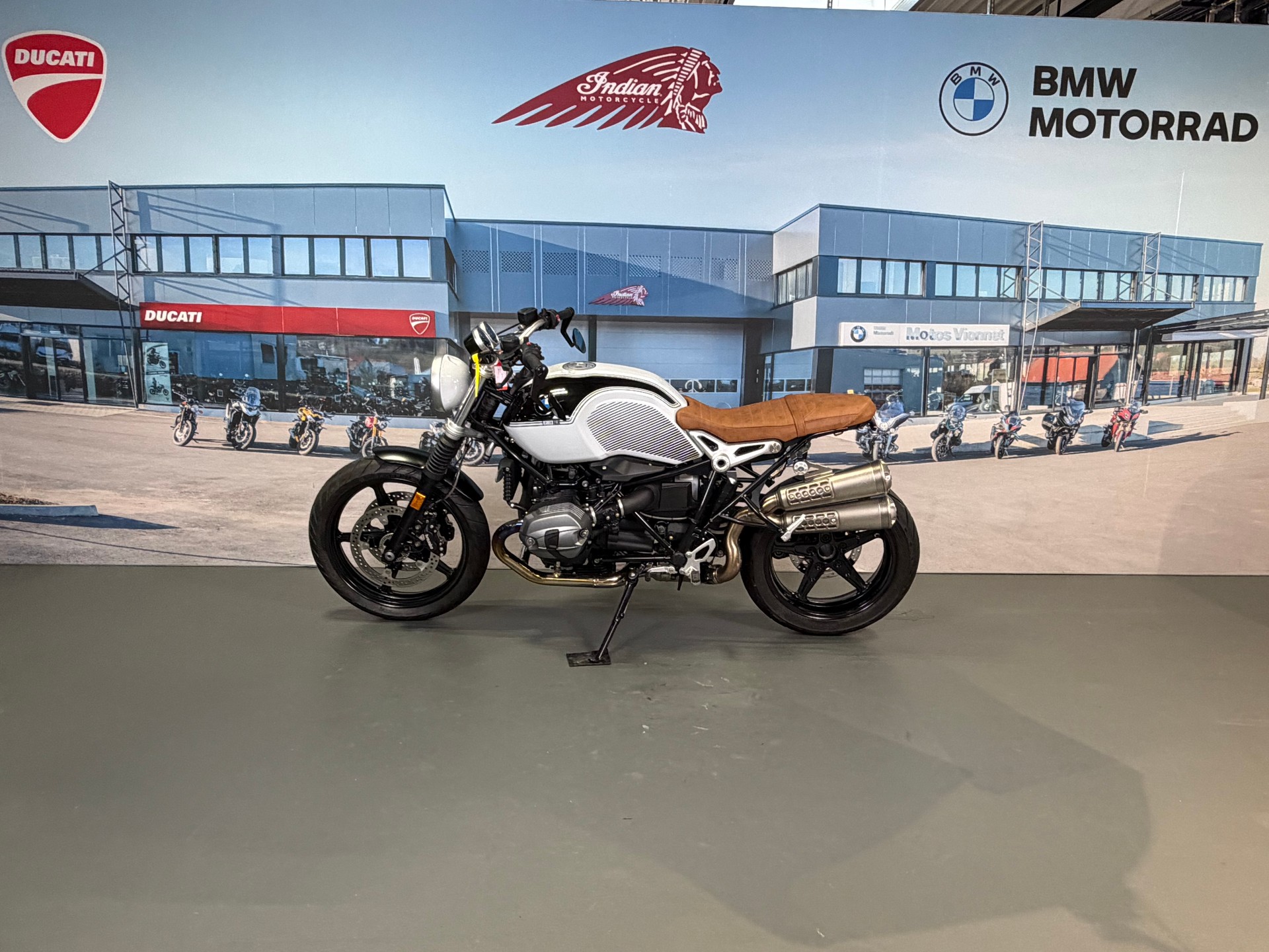 BMW R nineT Scrambler ABS option 719-showroom-element-3