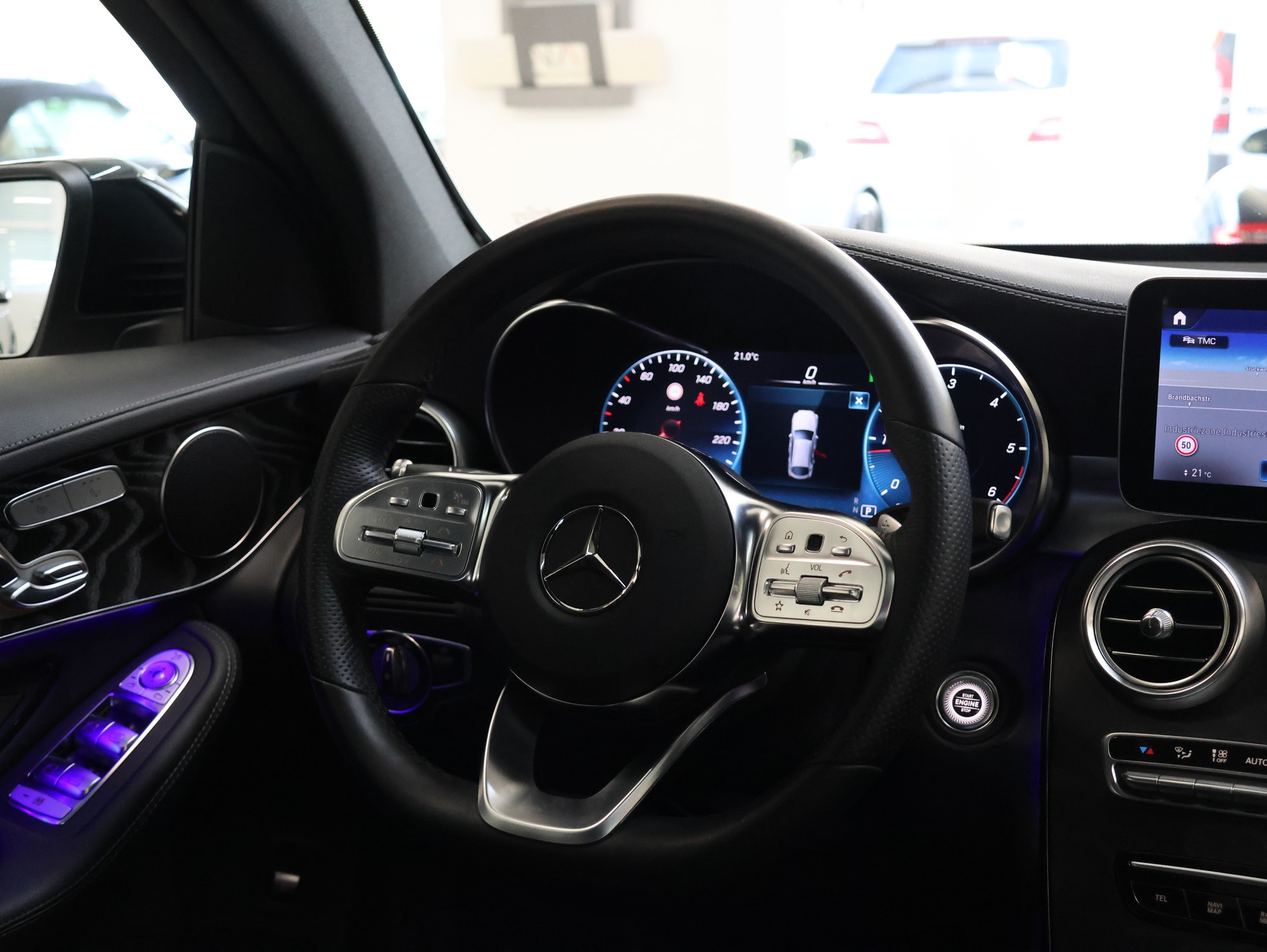 MERCEDES-BENZ GLC Coupé 220 d AMG Line 4Matic 9G-Tronic-image-25