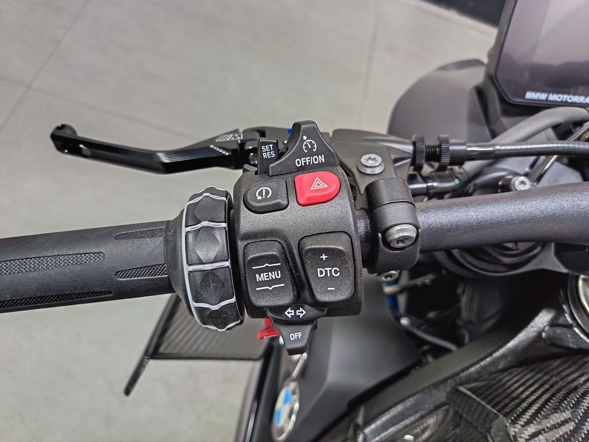 BMW M 1000 R M Track Paket-image-6