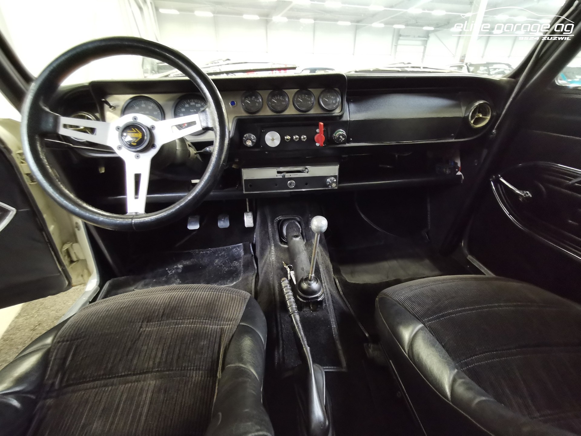 FORD CORTINA Lotus-image-13