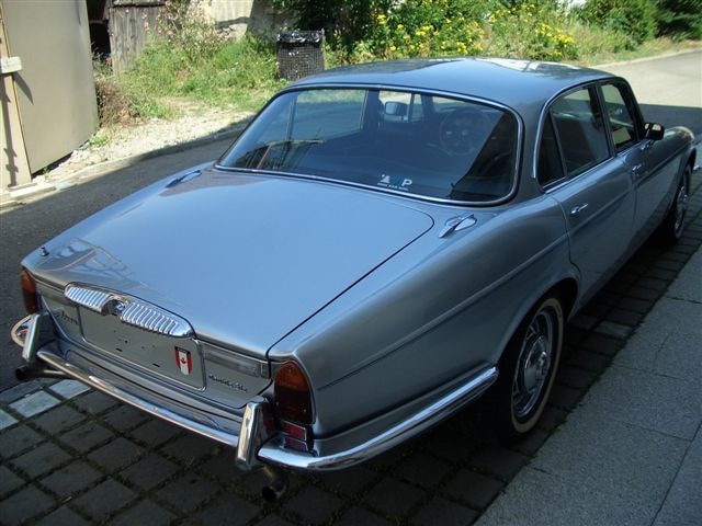 DAIMLER Double Six L-image-12