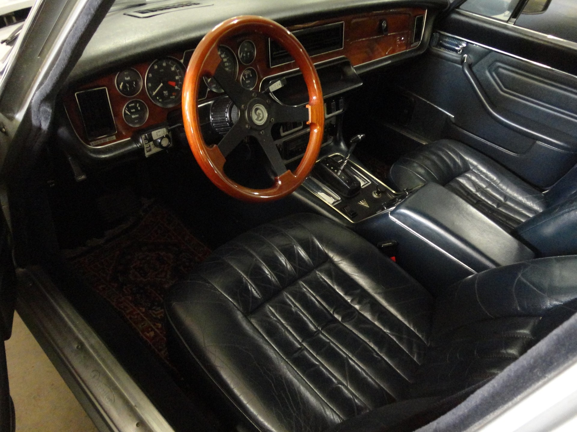 DAIMLER Double Six L-image-4
