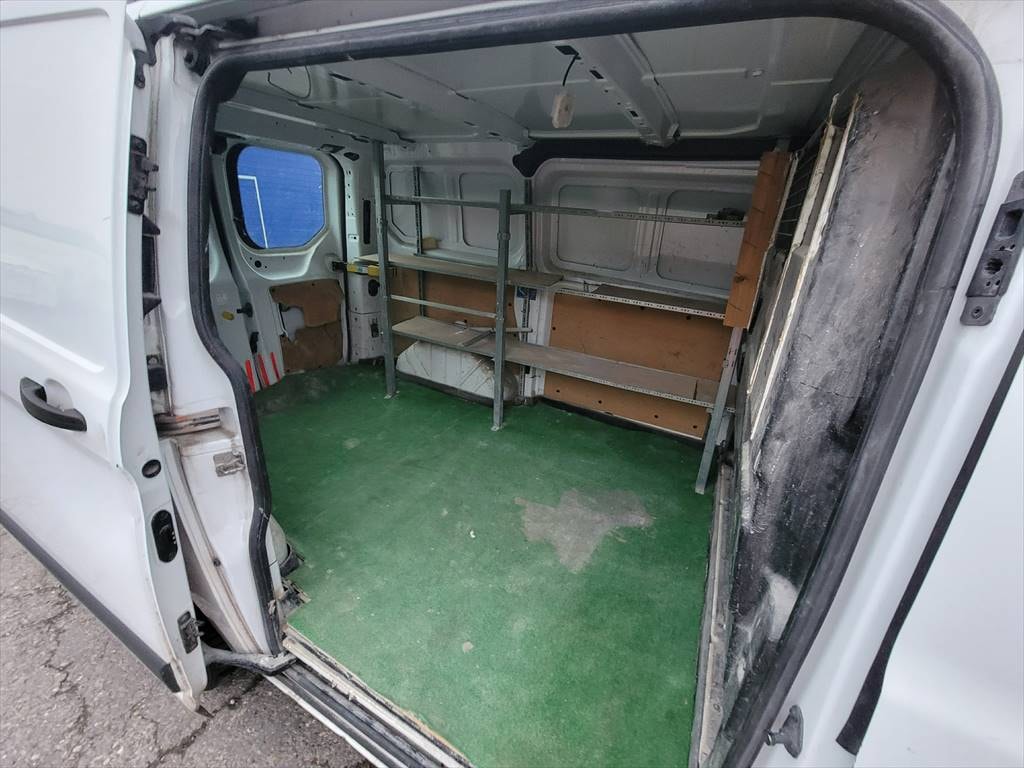 FORD Transit Custom Van 290 L1H1 Ambiente-image-10