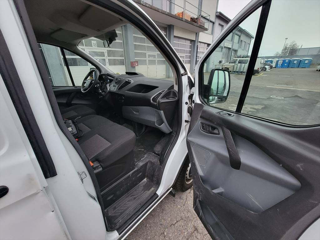 FORD Transit Custom Van 290 L1H1 Ambiente-image-9