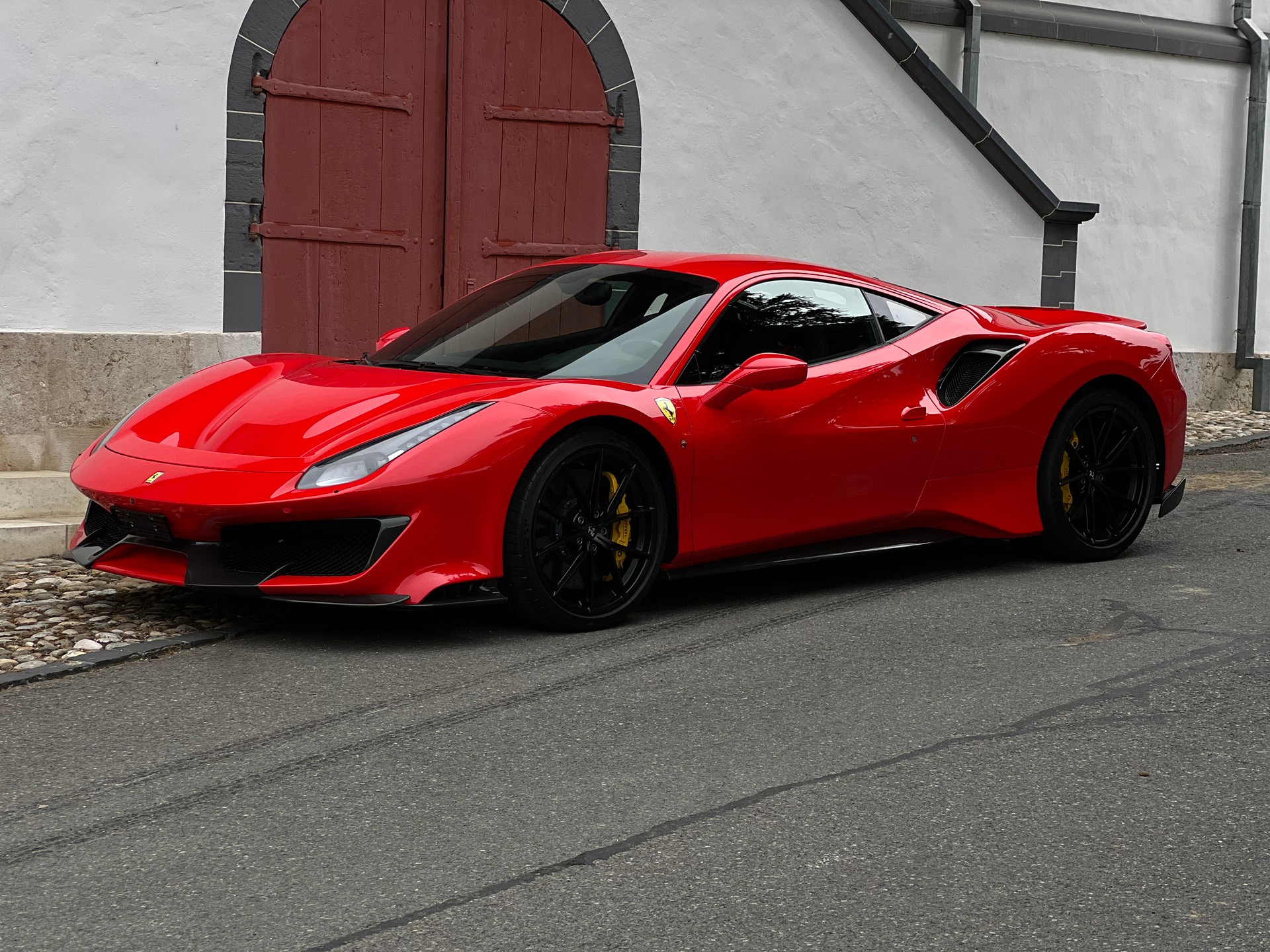FERRARI 488 Pista 3.9 V8