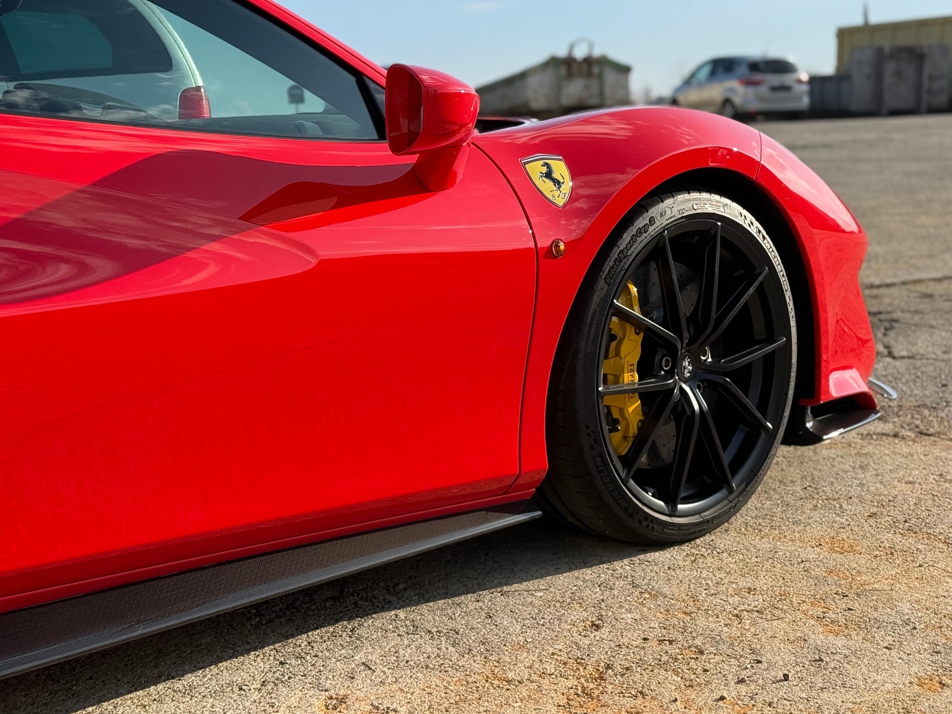 FERRARI 488 Pista 3.9 V8-image-5