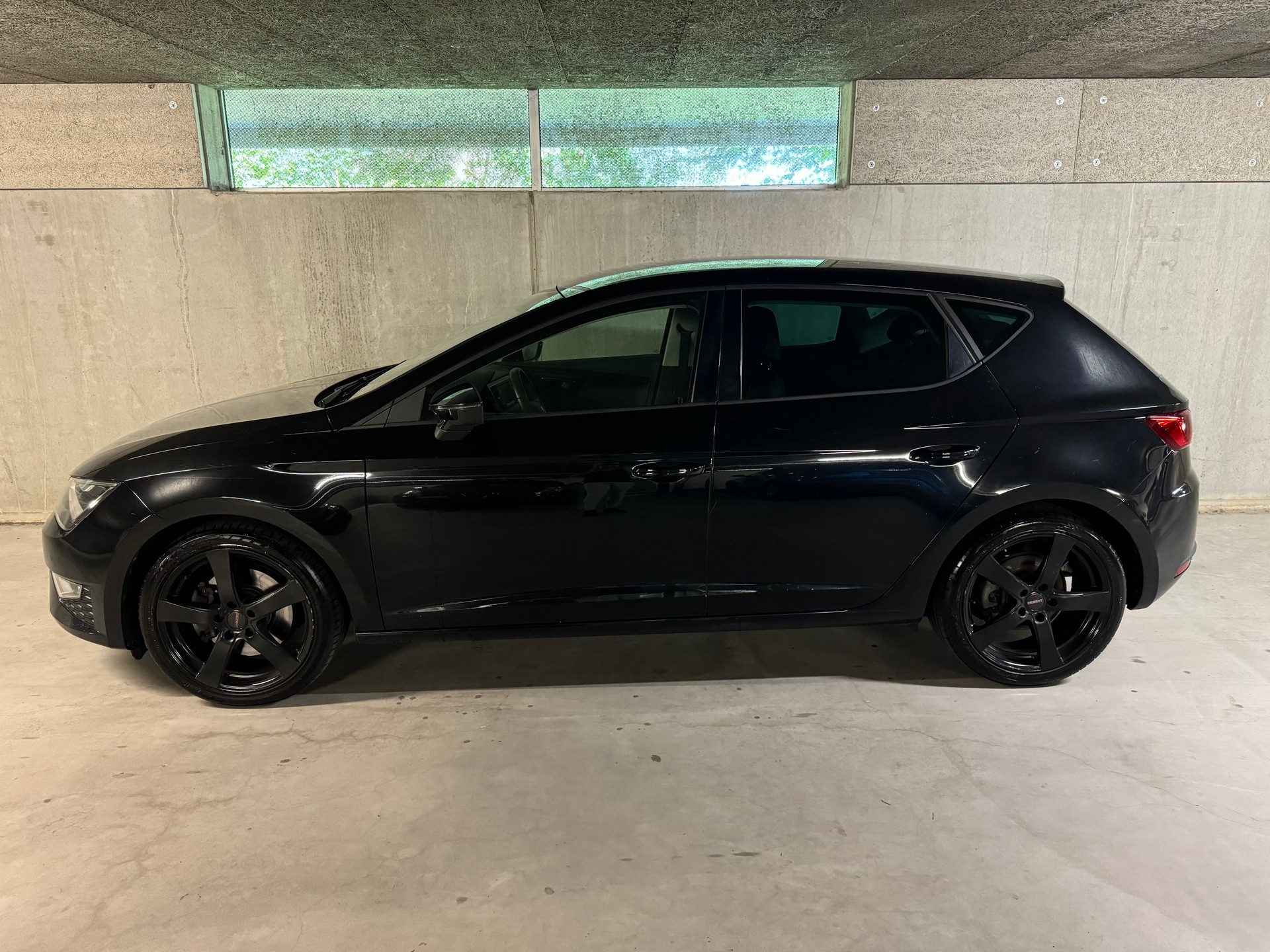 SEAT Leon SC 1.8 TSI FR Viva-showroom-element-1