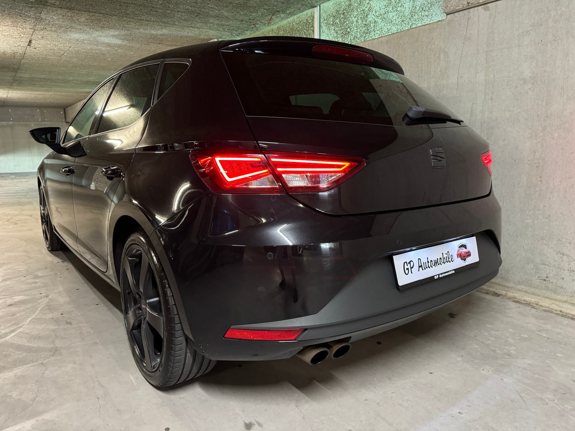 SEAT Leon SC 1.8 TSI FR Viva-image-12