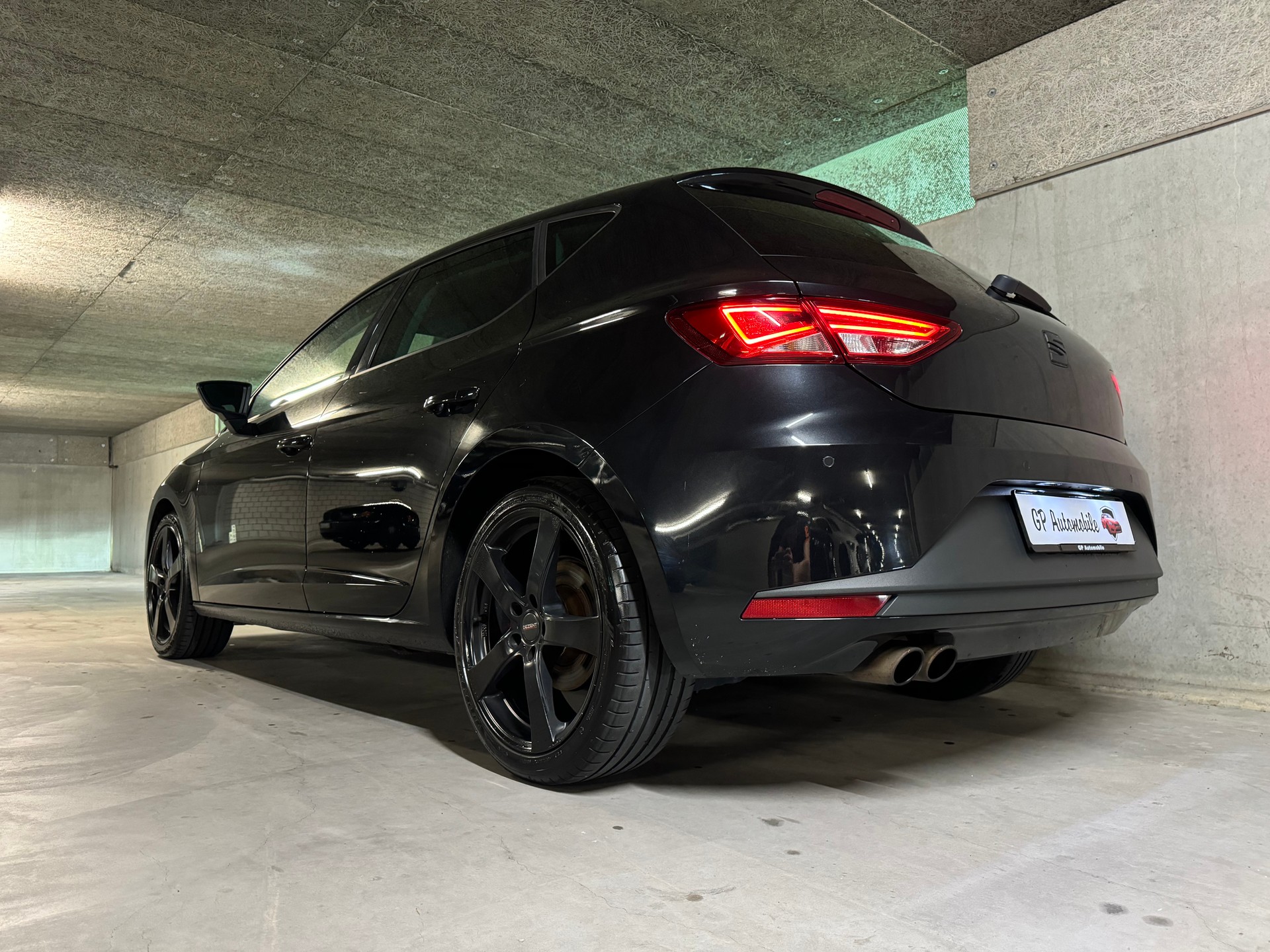 SEAT Leon SC 1.8 TSI FR Viva-image-14