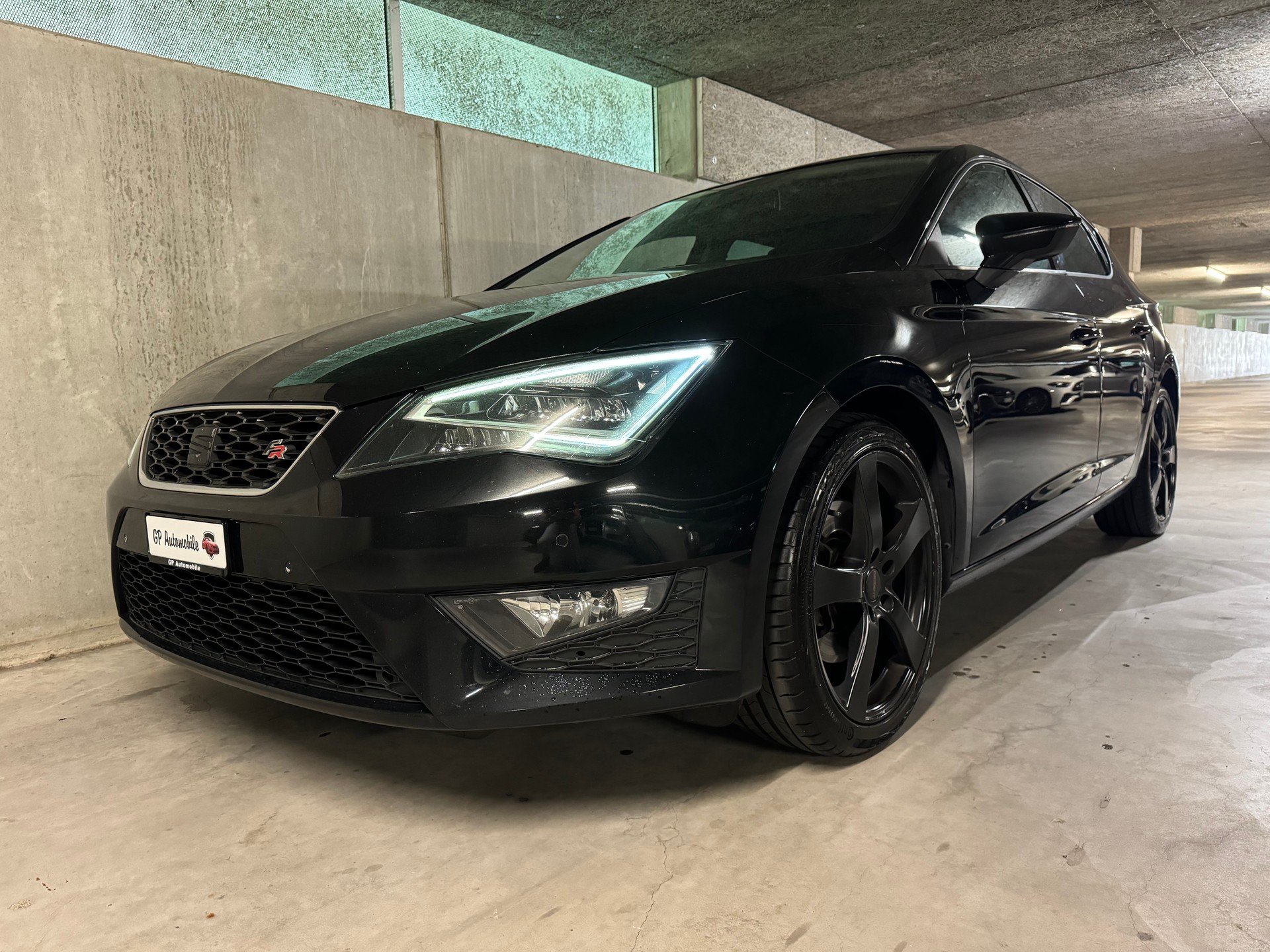 SEAT Leon SC 1.8 TSI FR Viva-image-8