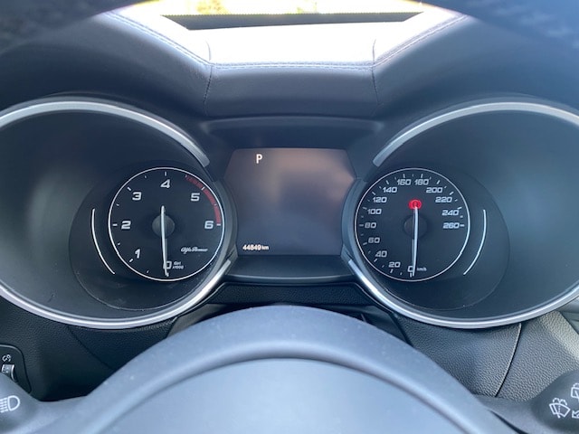 ALFA ROMEO Stelvio 2.2 JTDM Executive Q4 Automatic-image-2