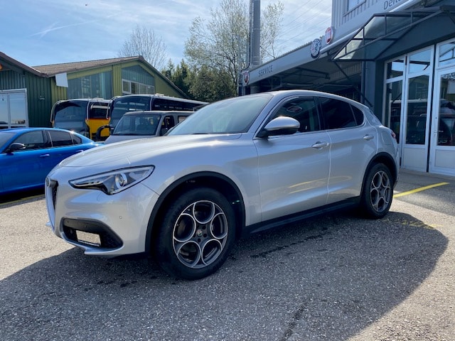 ALFA ROMEO Stelvio 2.2 JTDM Executive Q4 Automatic-image-1