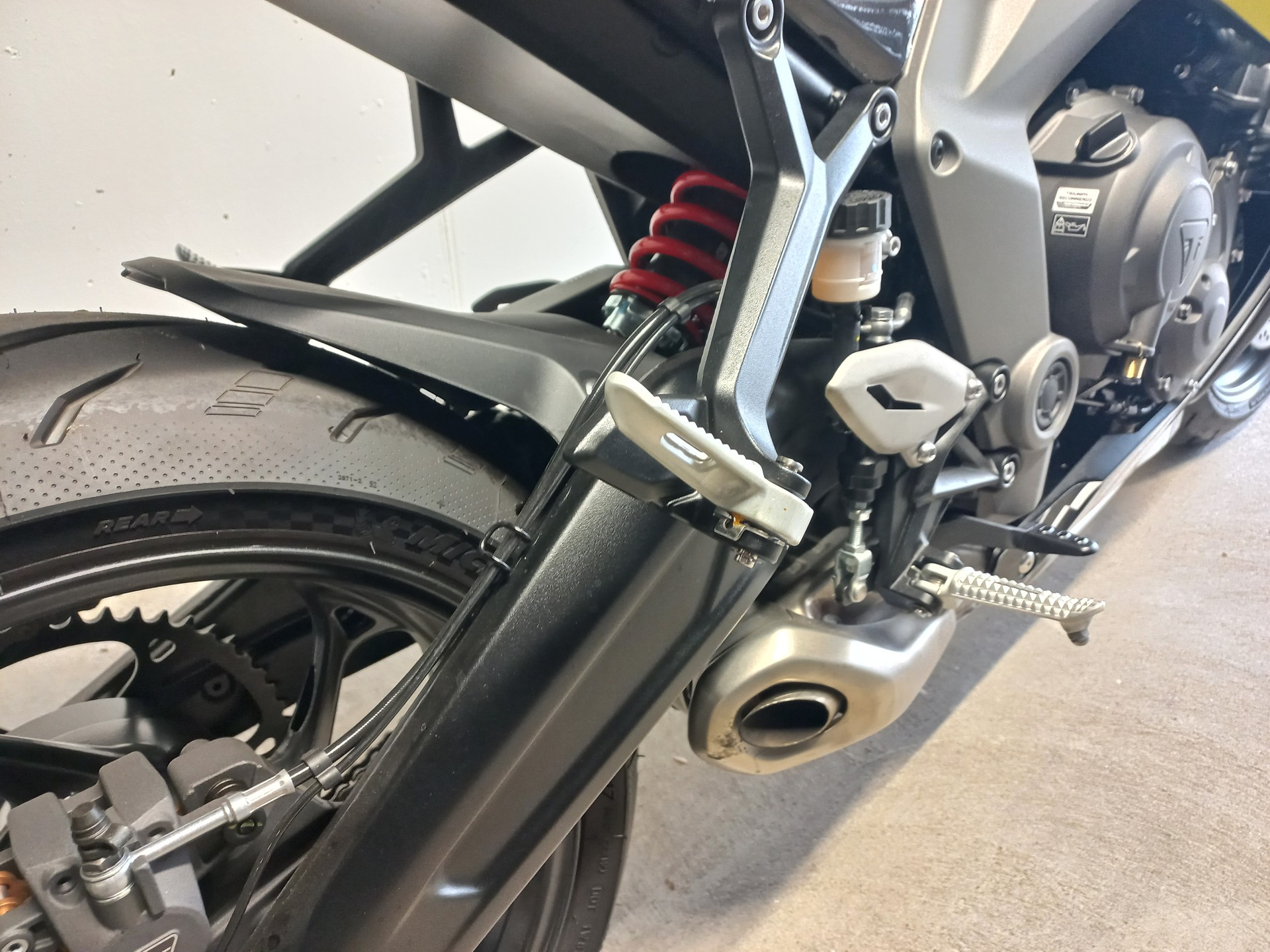 TRIUMPH Daytona 660 shifter kit WS-image-8