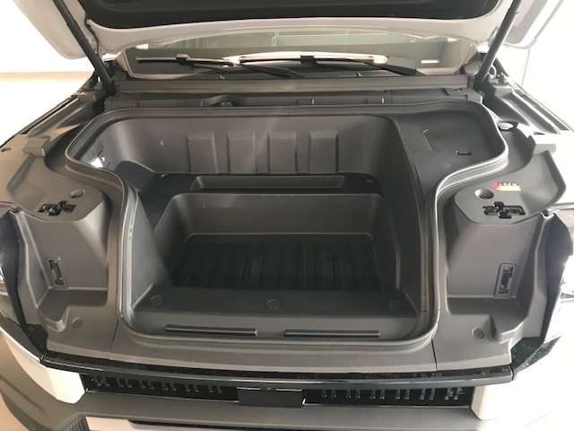 MAXUS eTerron 9 102kWh Luxury-image-8