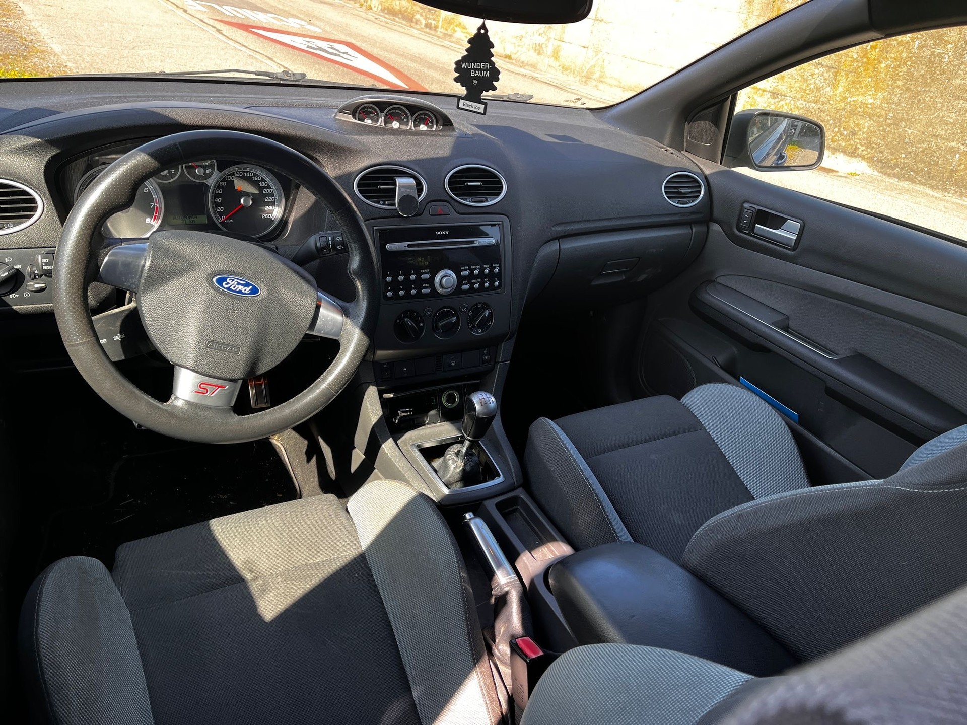FORD Focus 2.5 Turbo ST-image-5