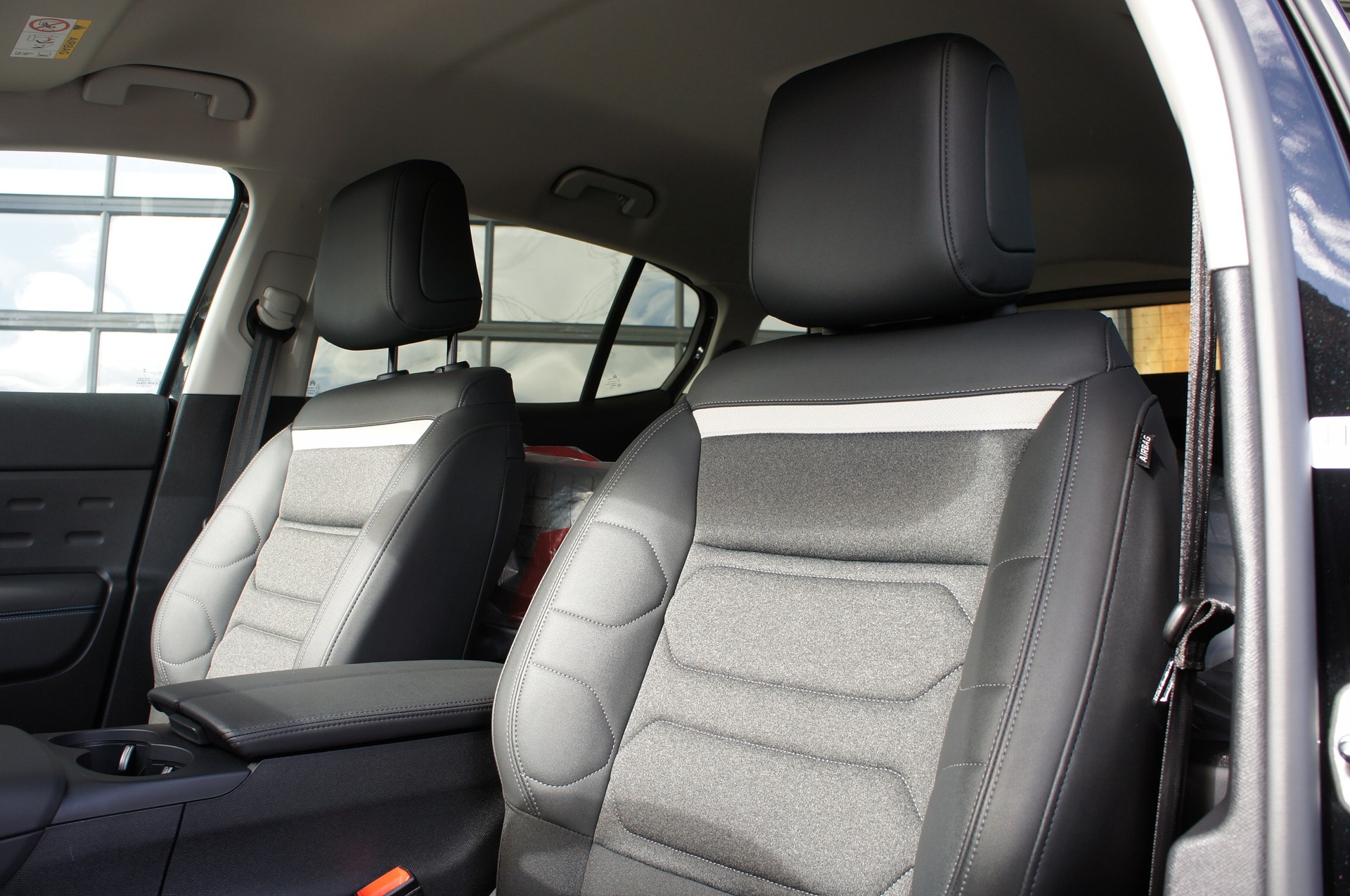 CITROEN C5 Aircross 1.6 PHEV Swiss Edition-image-13