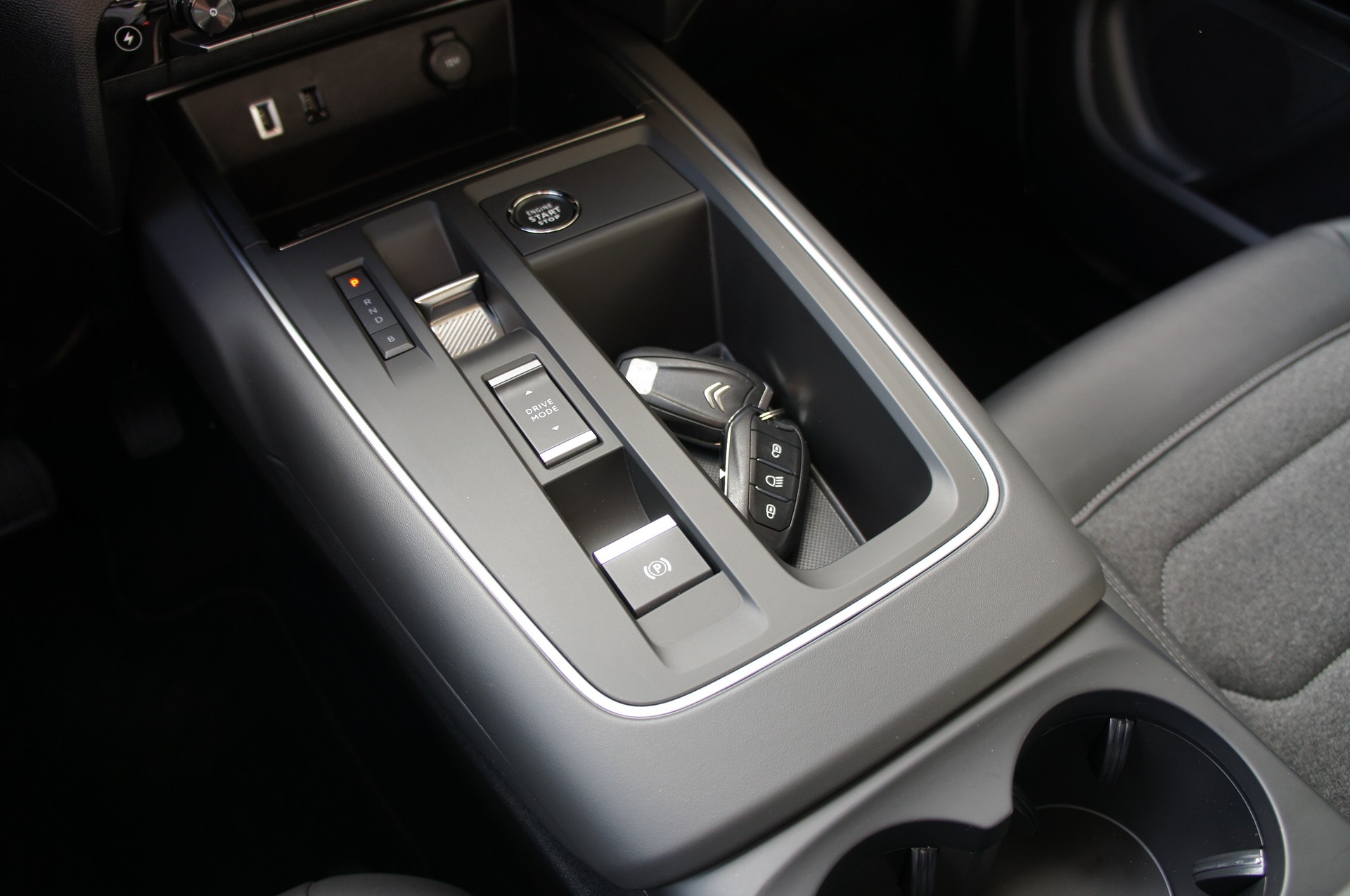 CITROEN C5 Aircross 1.6 PHEV Swiss Edition-image-14