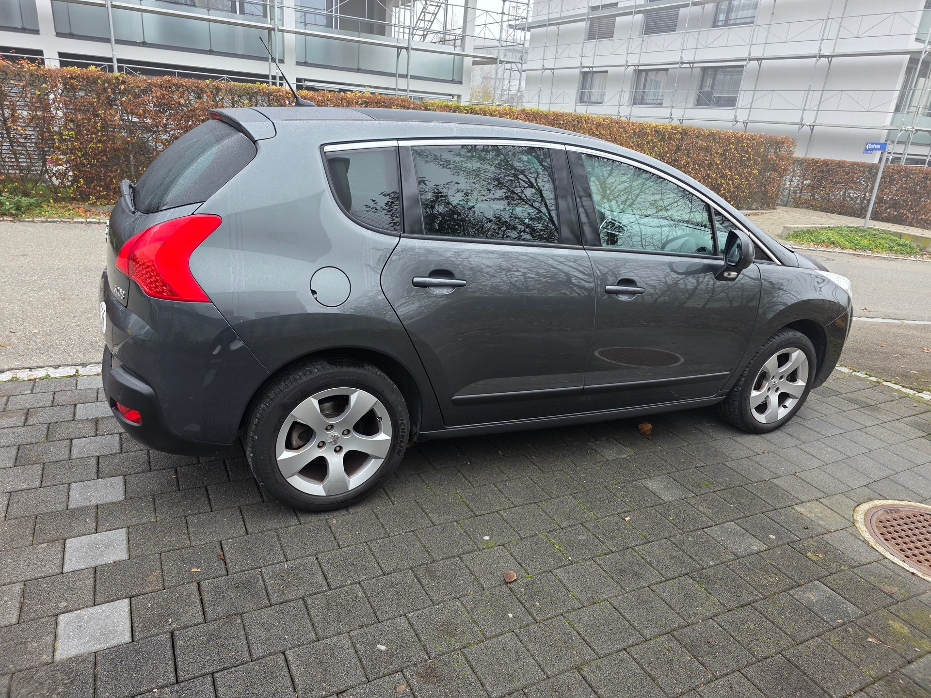 PEUGEOT 3008 2.0 HDI Business-showroom-element-3