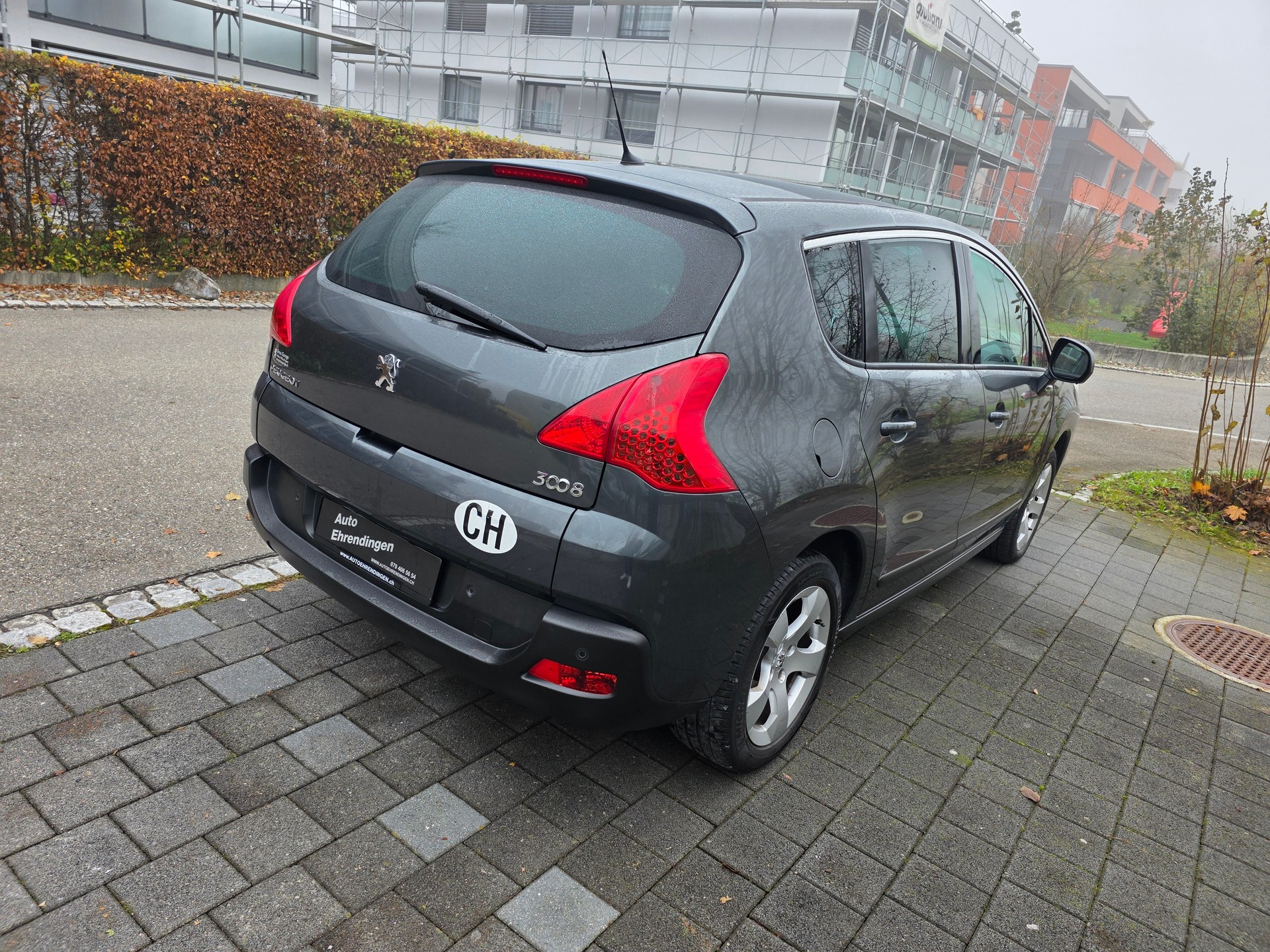 PEUGEOT 3008 2.0 HDI Business-image-4