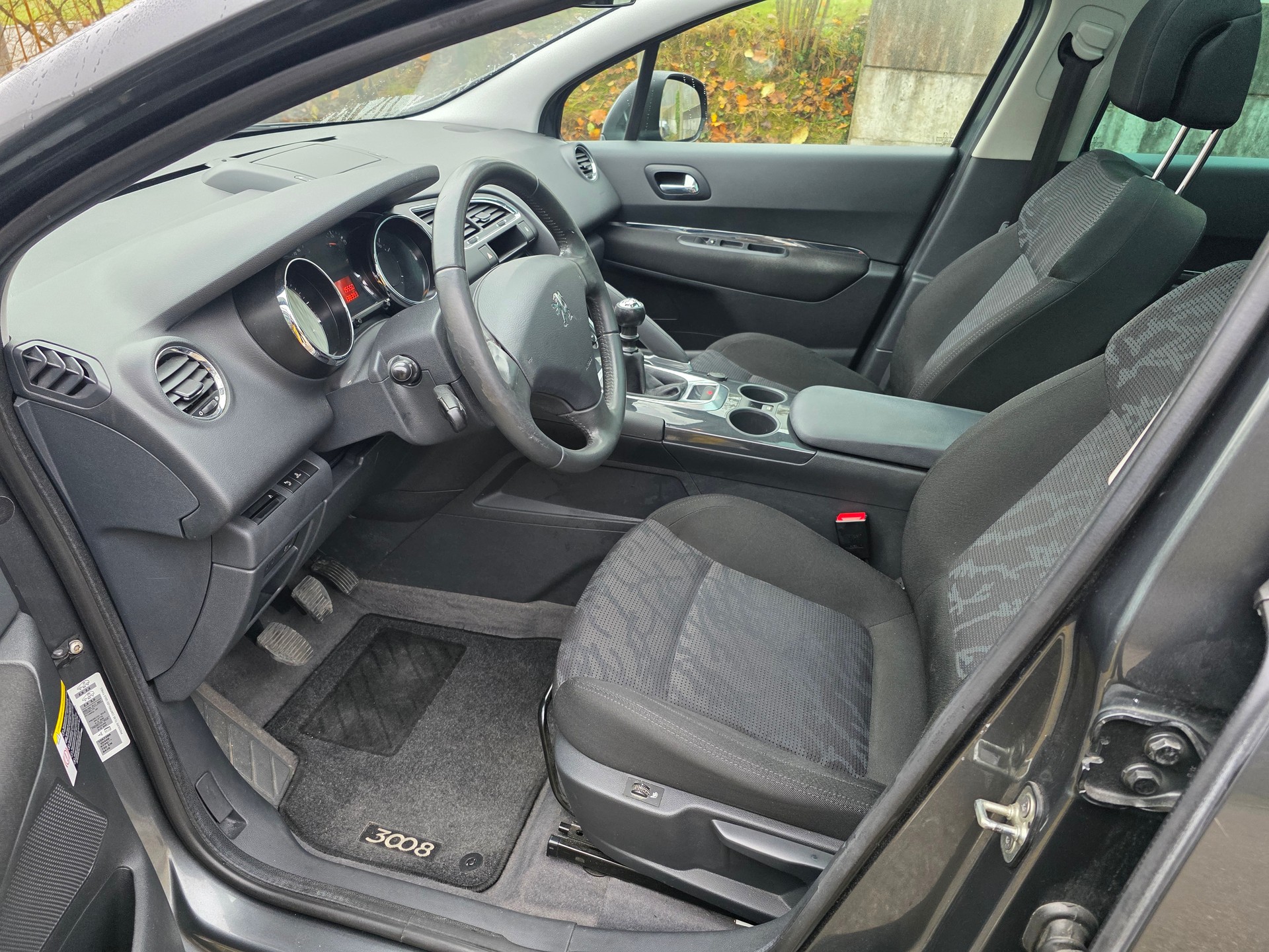 PEUGEOT 3008 2.0 HDI Business-image-7