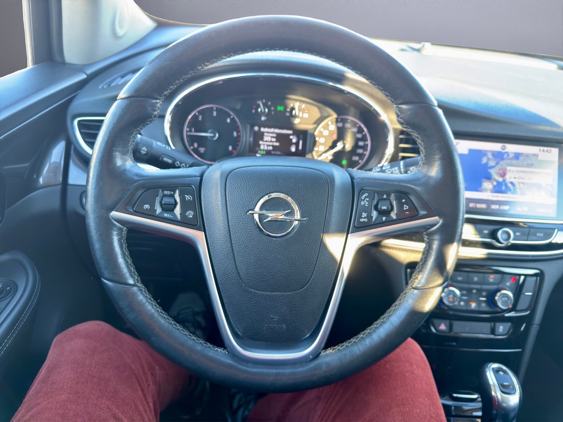 OPEL Mokka X 1.6 CDTi 120 Years Edition 4WD Automatic-image-9